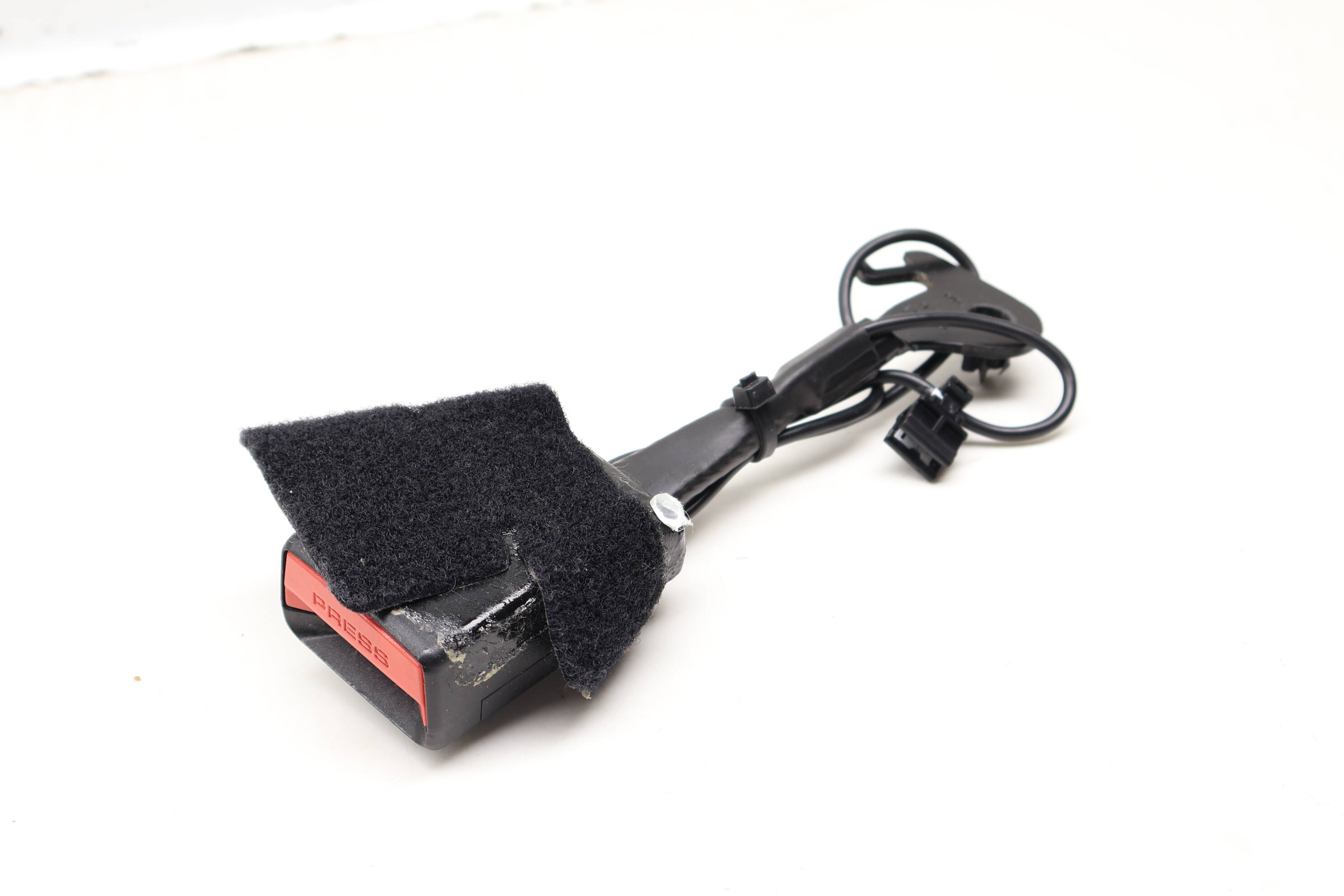 Seat Belt Buckle / Receiver 72117304150