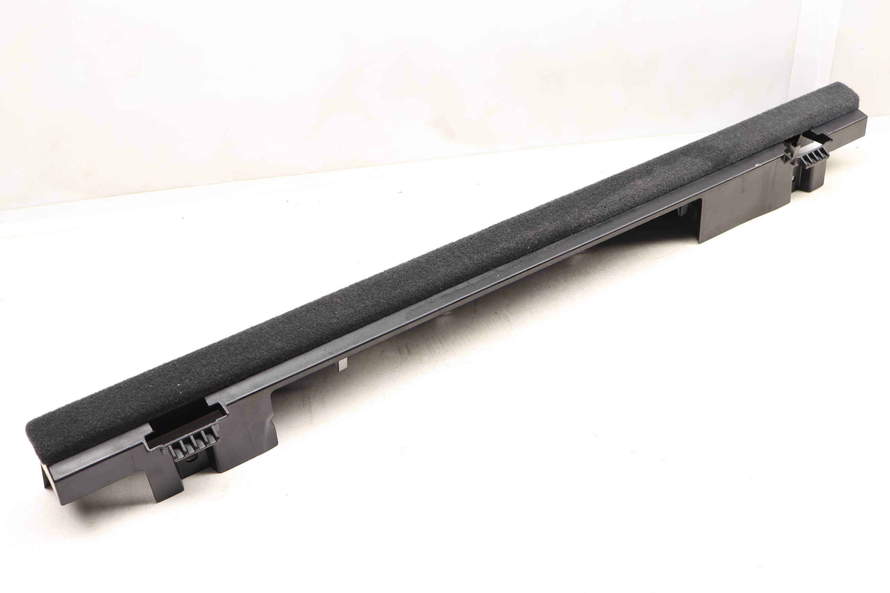 Trunk / Cargo Trim / Platform 80A861529G