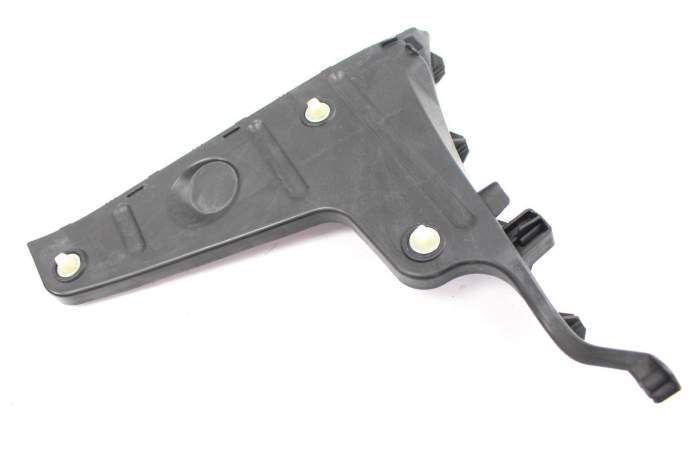Bumper Guide / Bracket 8E5807453A main product photo