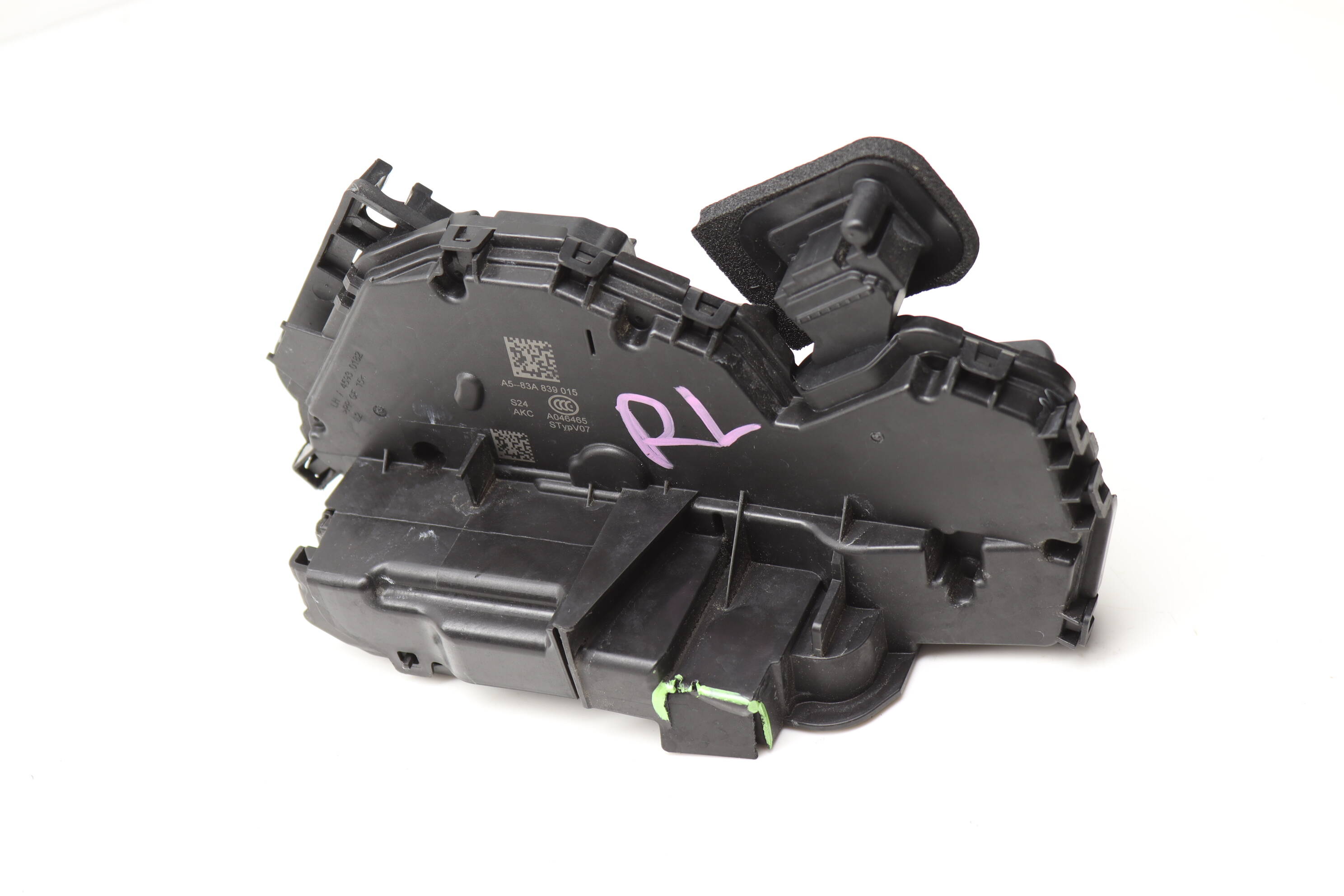 Door Latch / Lock Actuator 83A839015