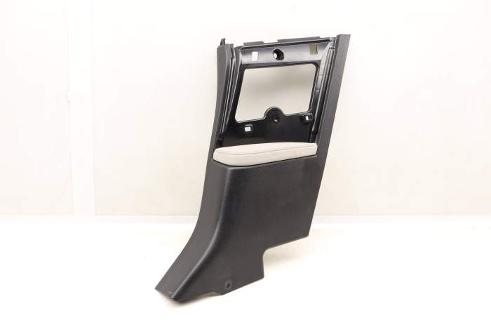 Lateral / Side Trim Panel 51477362578 main product photo