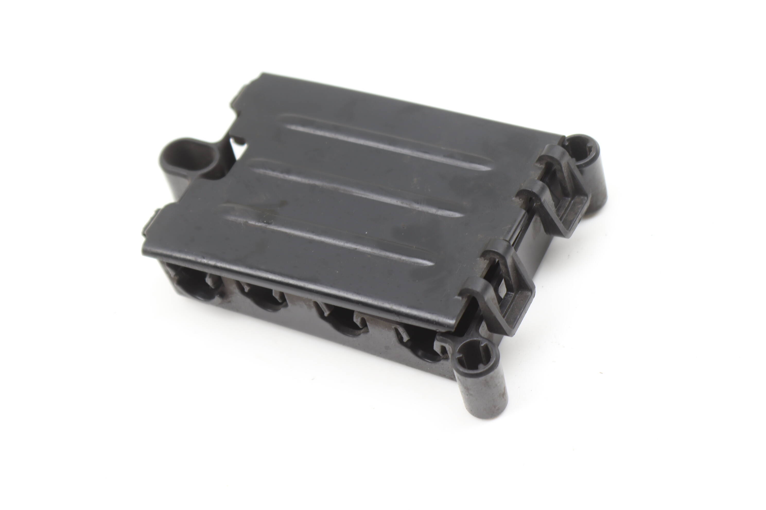 Plug Connector Bracket / Housing 61139331175