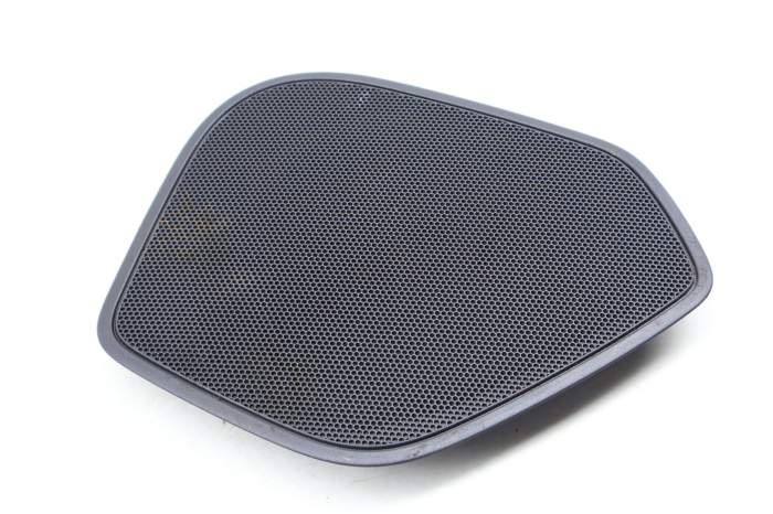 Door Speaker Cover / Grille 8U0035435 main product photo