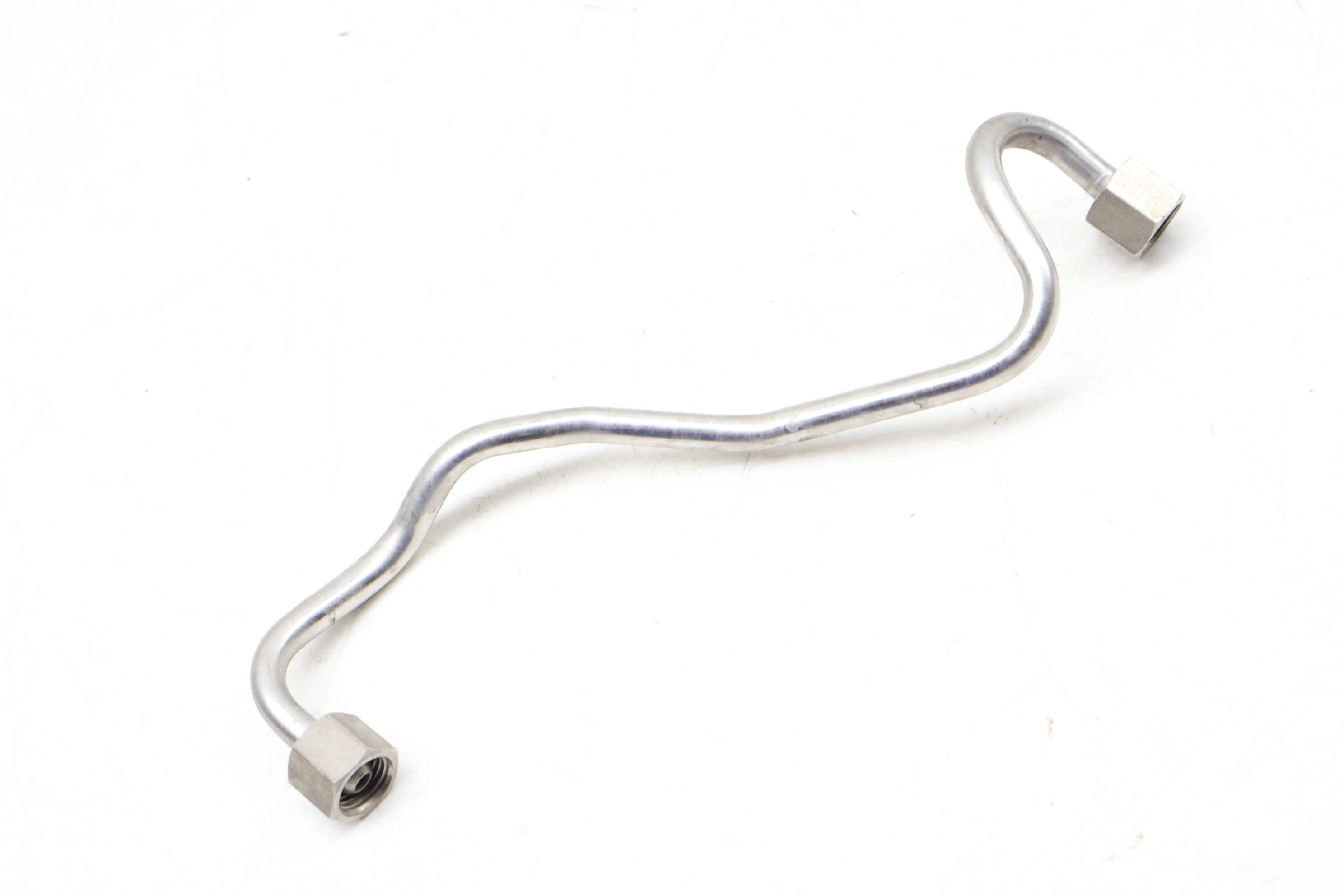 Fuel Line / Pipe 13647604405