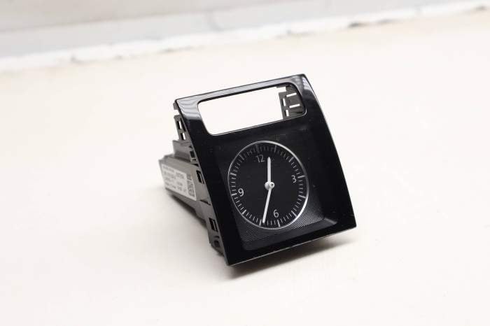 Dash Analog Clock 561919204B main product photo