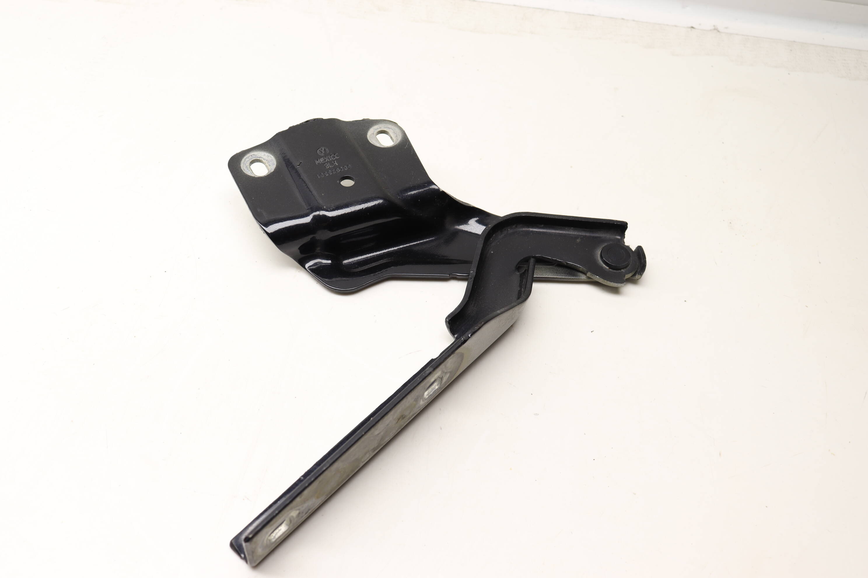 Hood Hinge 5C6823301