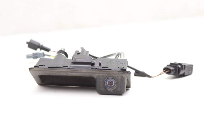 Trunk Hatch Release Handle / Switch W/ Camera 7P5827566C main product photo