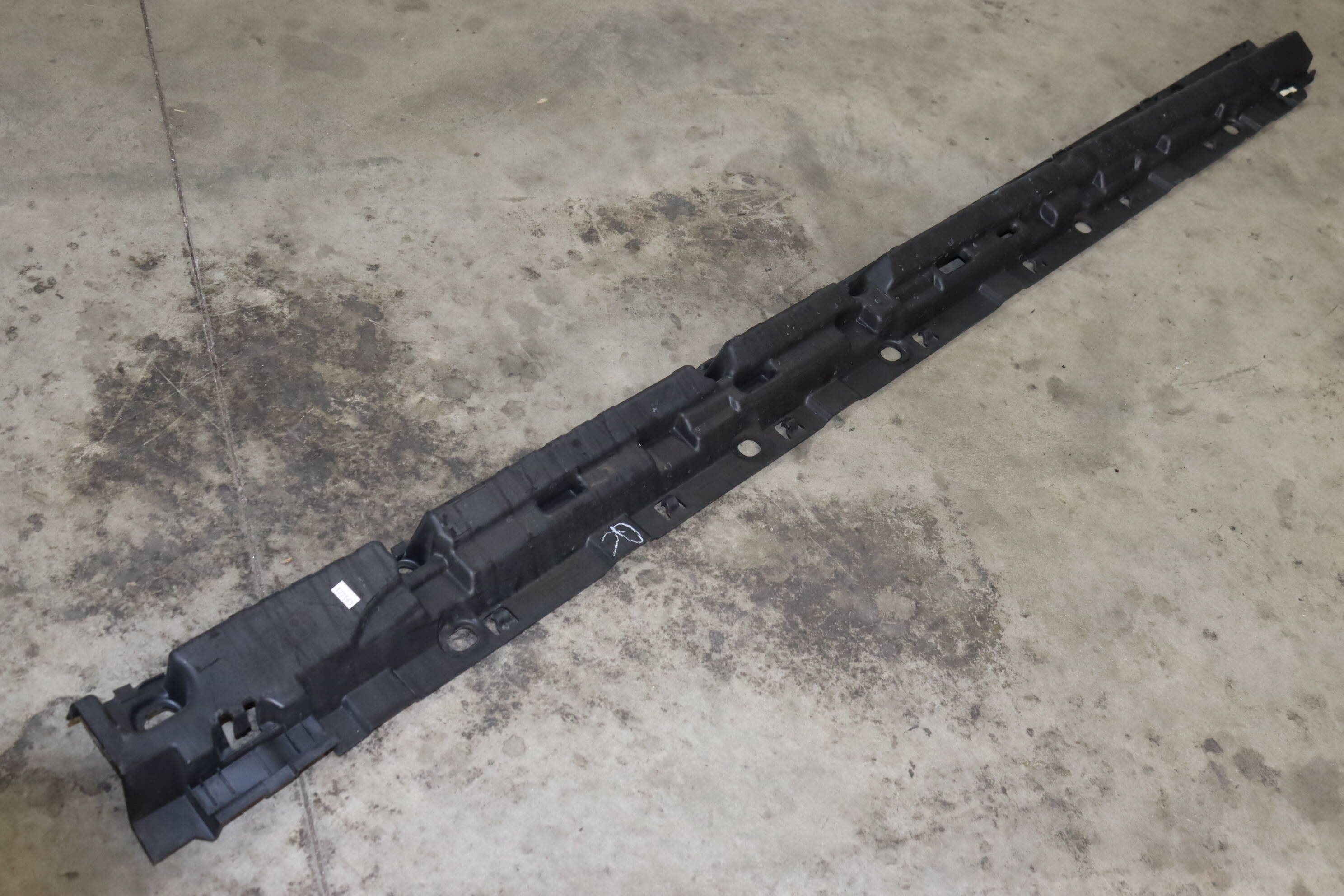 Side Skirt Mount Bracket 51777294378