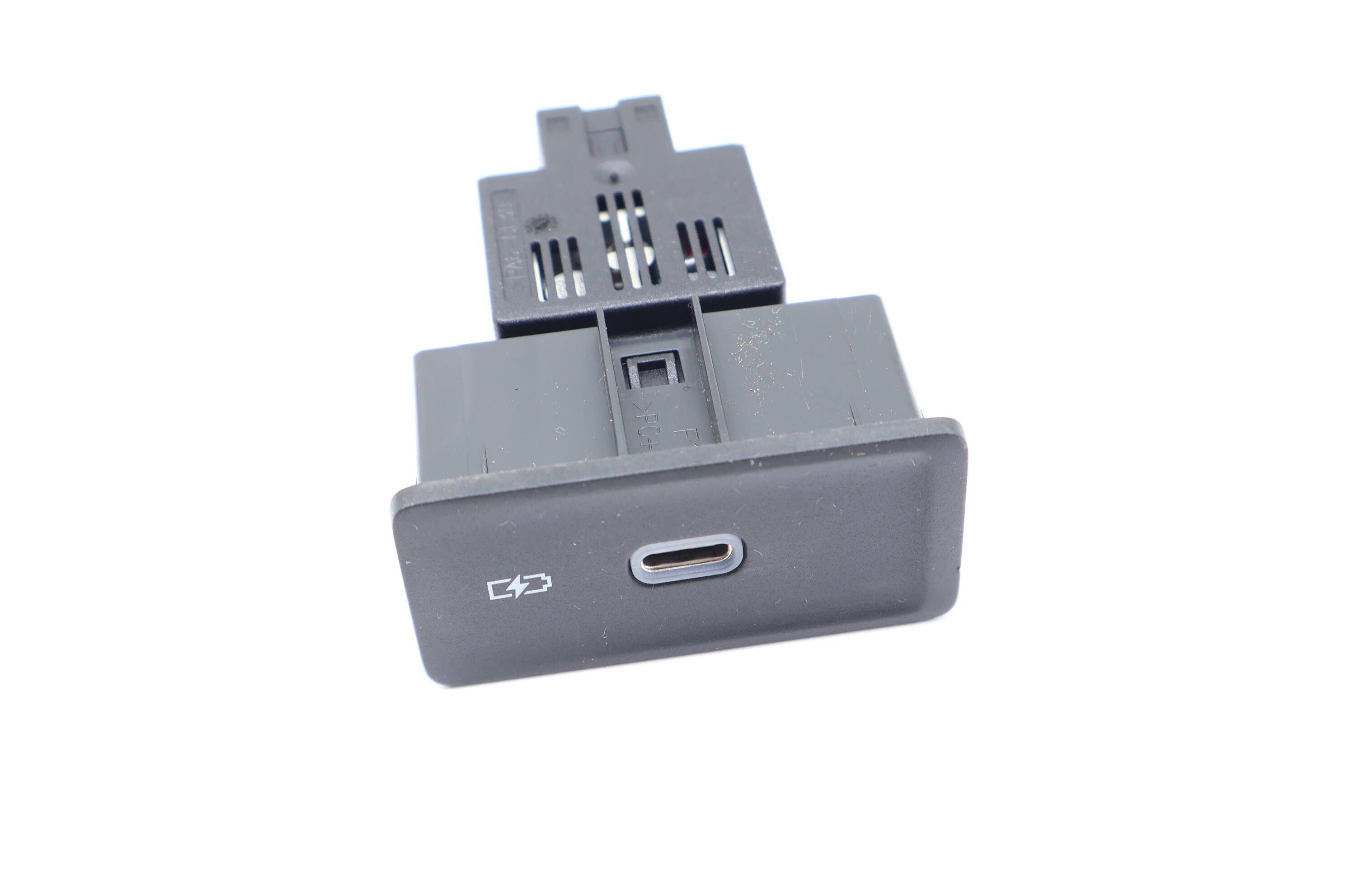 Usb-C Port / Module 17A035718