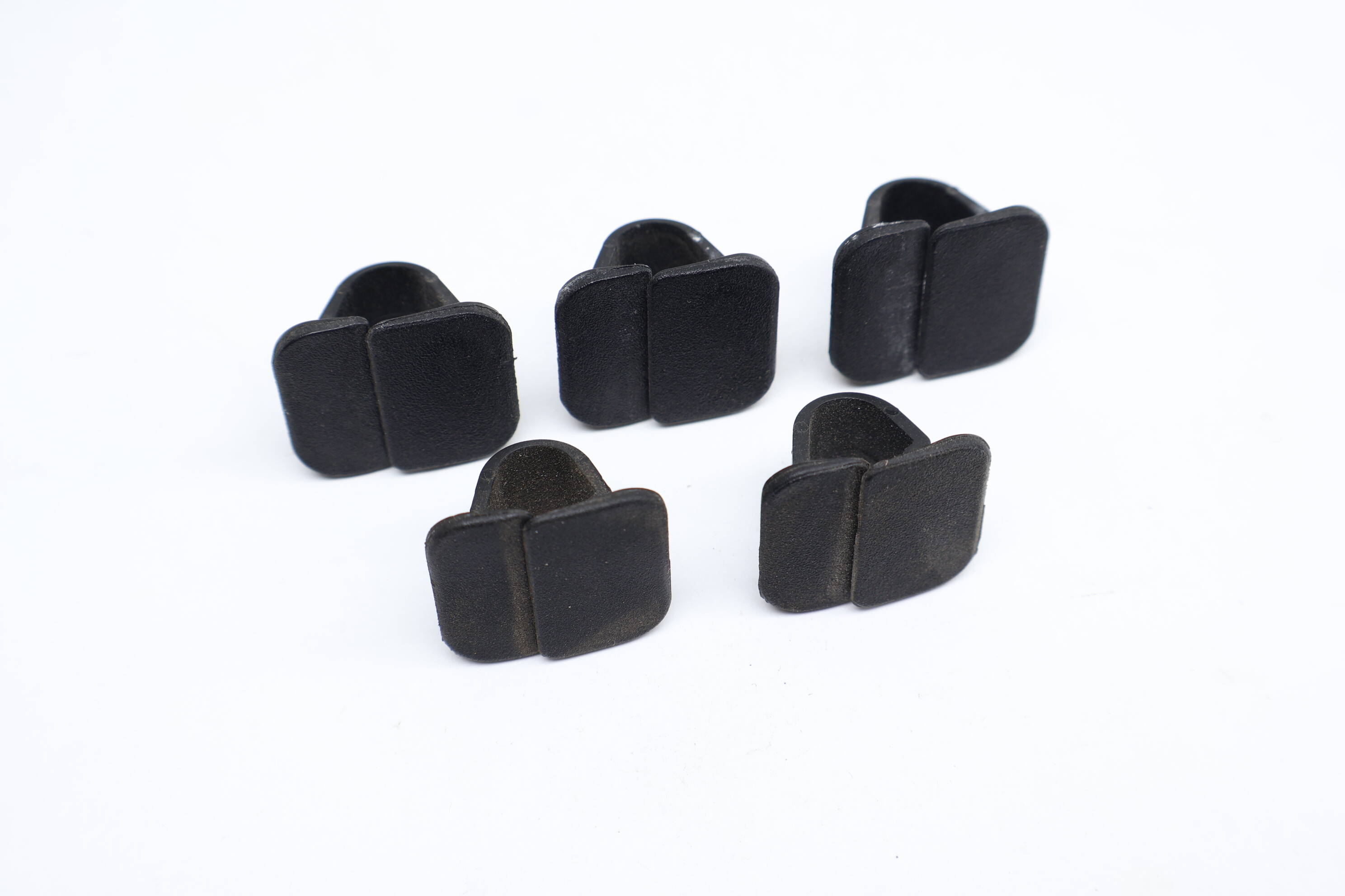 Hood Insulation / Sound Blanket Clip Set (5) 1T0863727
