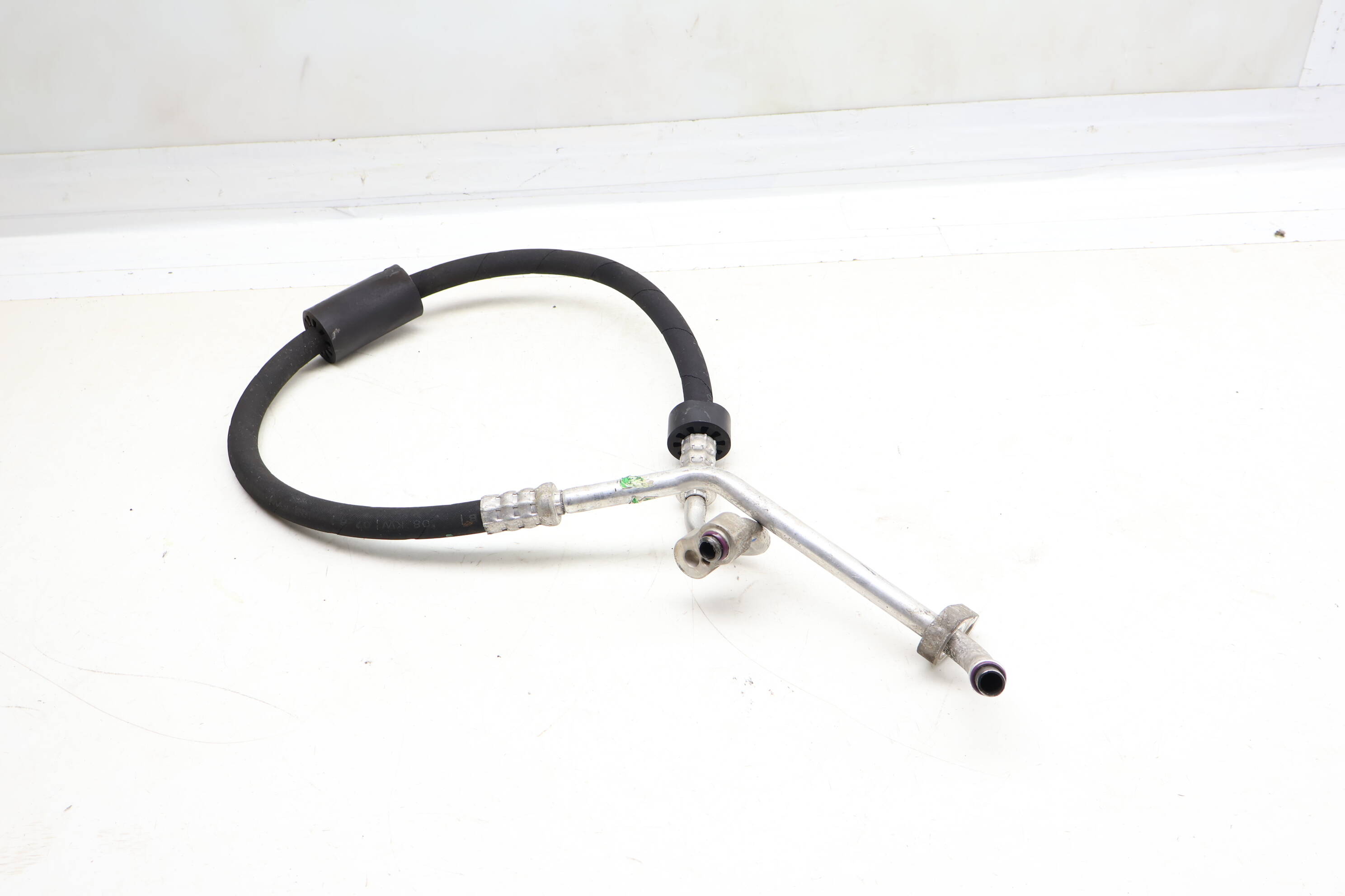 Ac Pressure Pipe / Line / Hose 98757309704