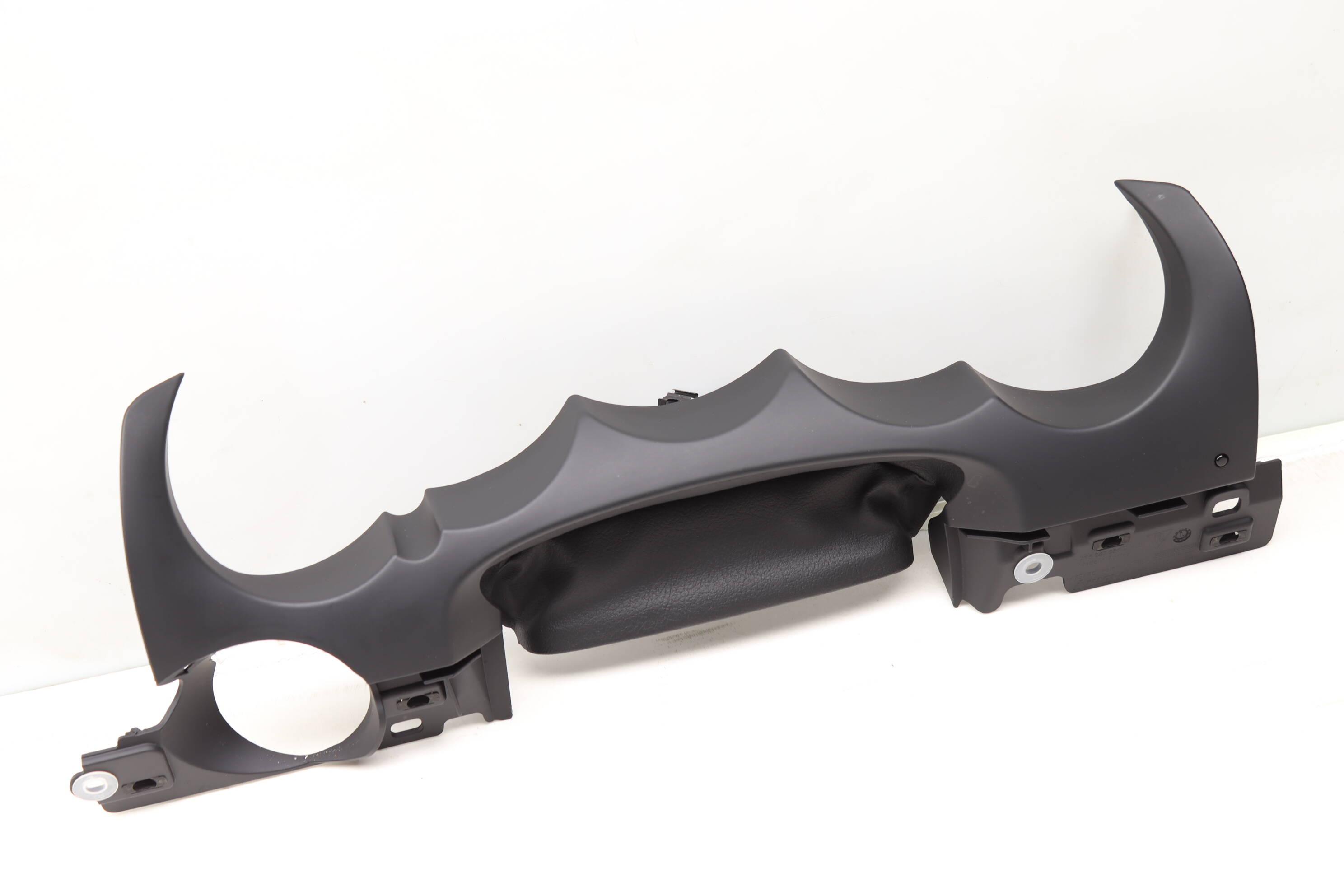 Lower Instrument Cluster / Dash Trim 7P5857054D 95855205404