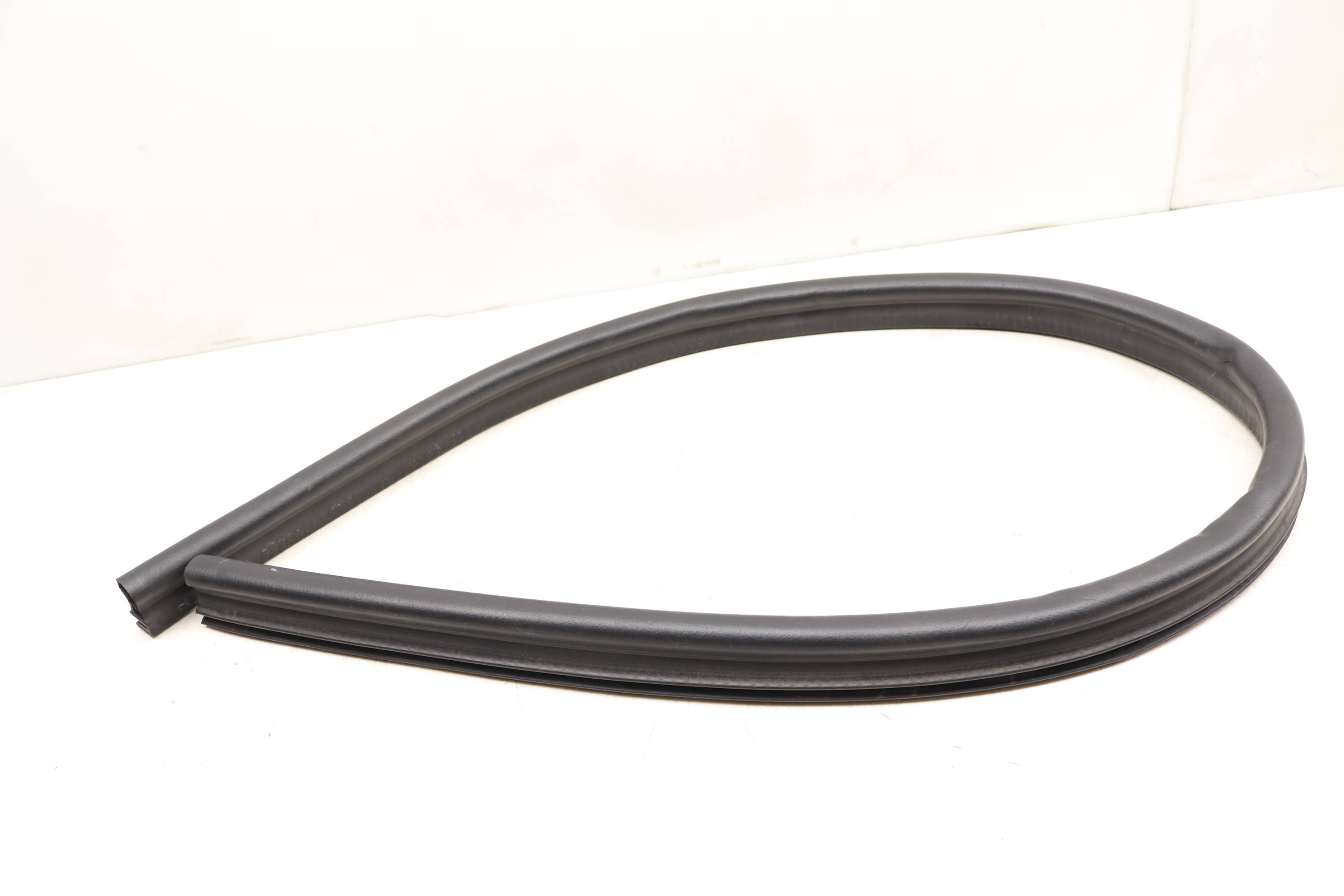 Rain Tray Seal / Hood Weather Stripping 8W0823723A