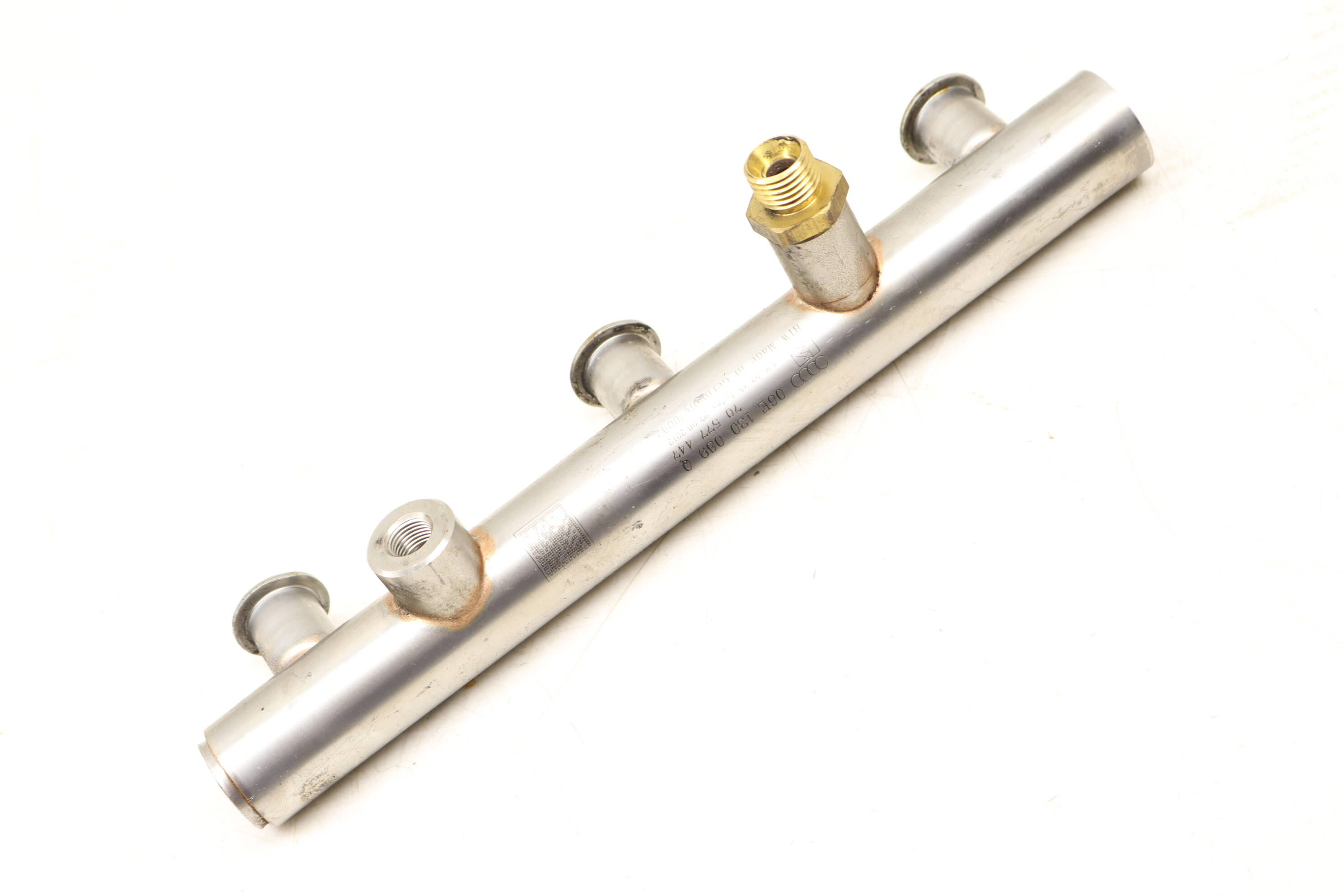 Fuel Rail 06E130089Q 95811011511