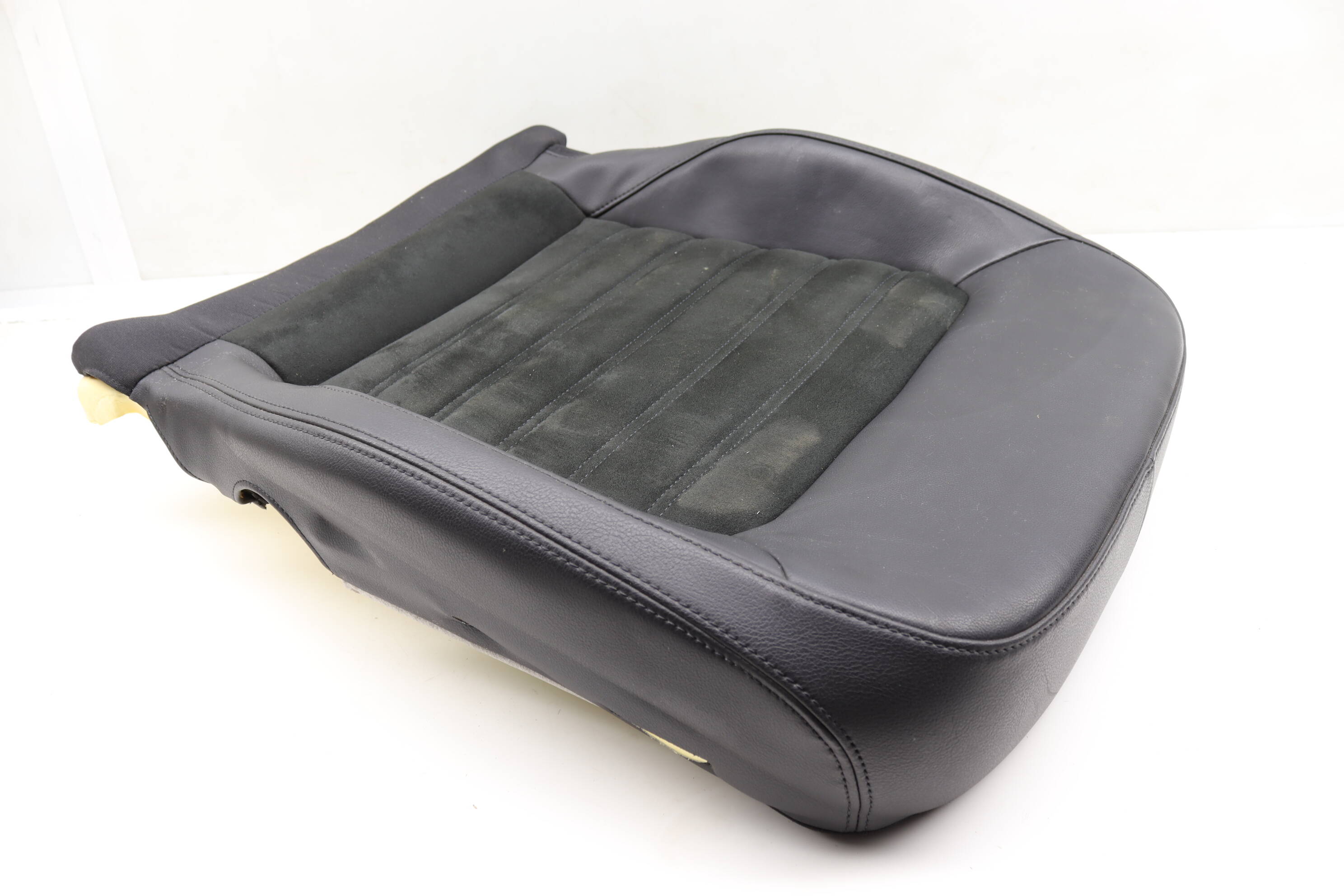 Lower Seat Bottom Cushion 561881406D