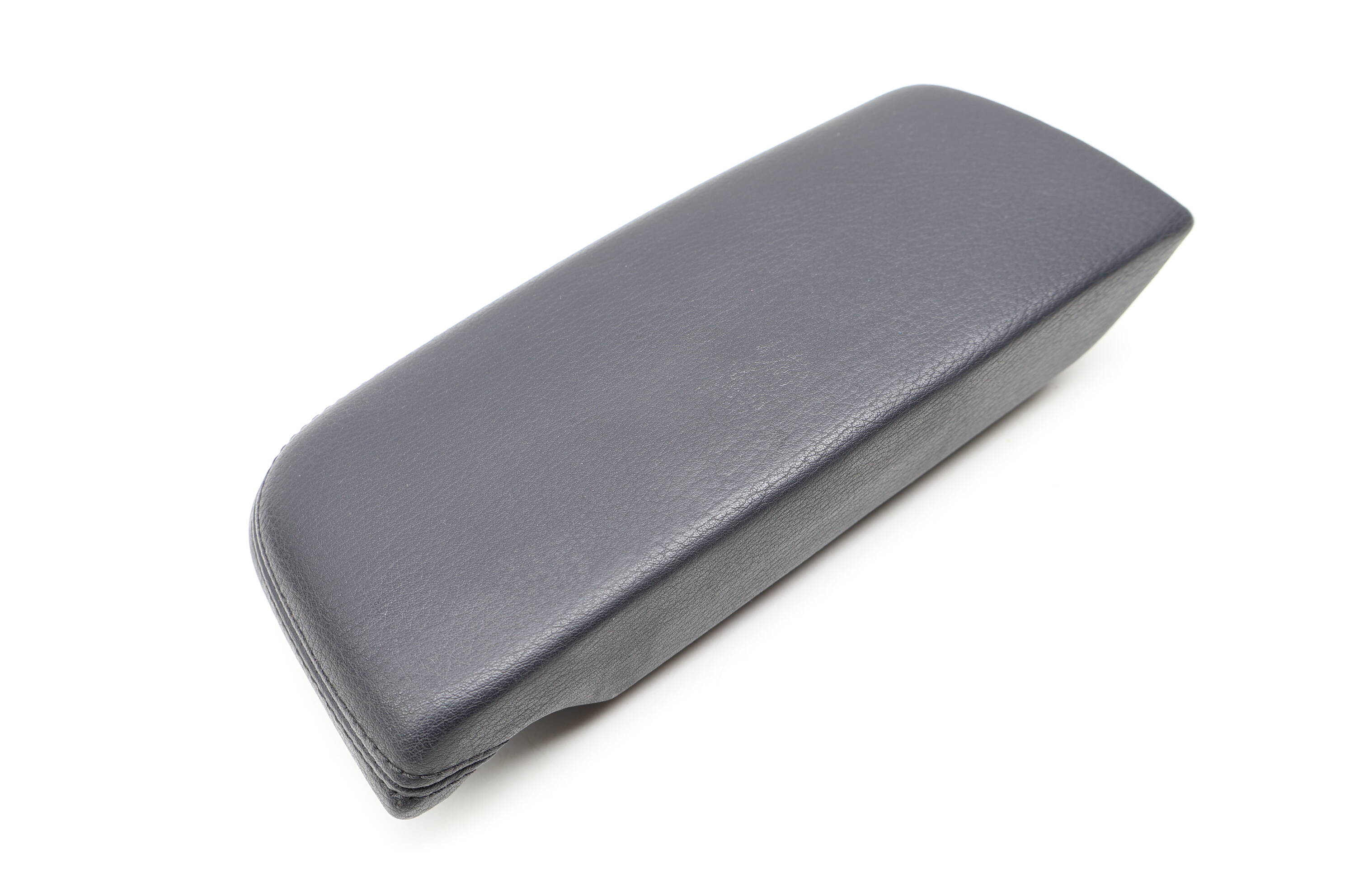 Center Console Armrest / Arm Rest (Right) 4M0864207AF