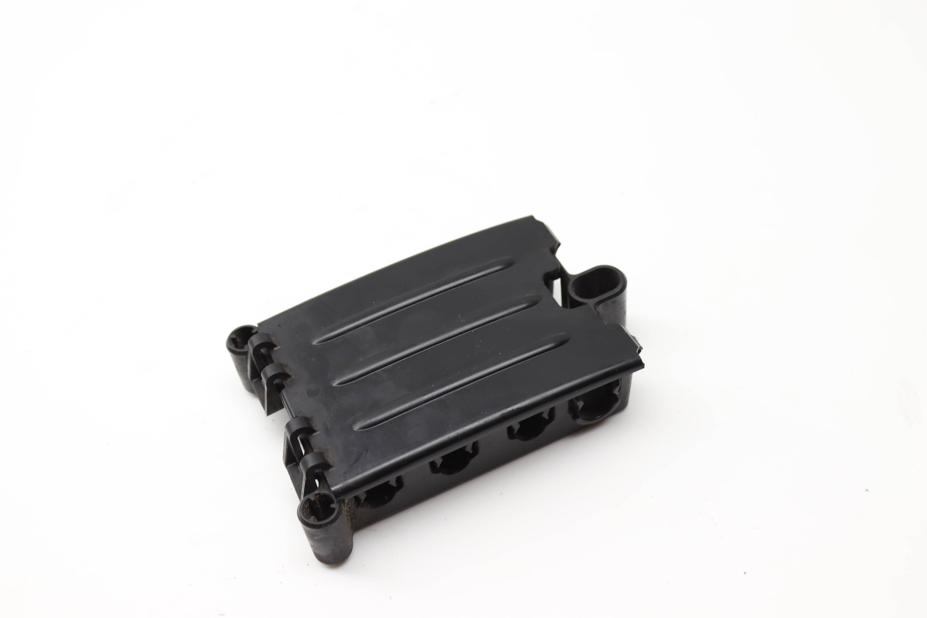 Plug Connector Bracket / Housing 61139331175