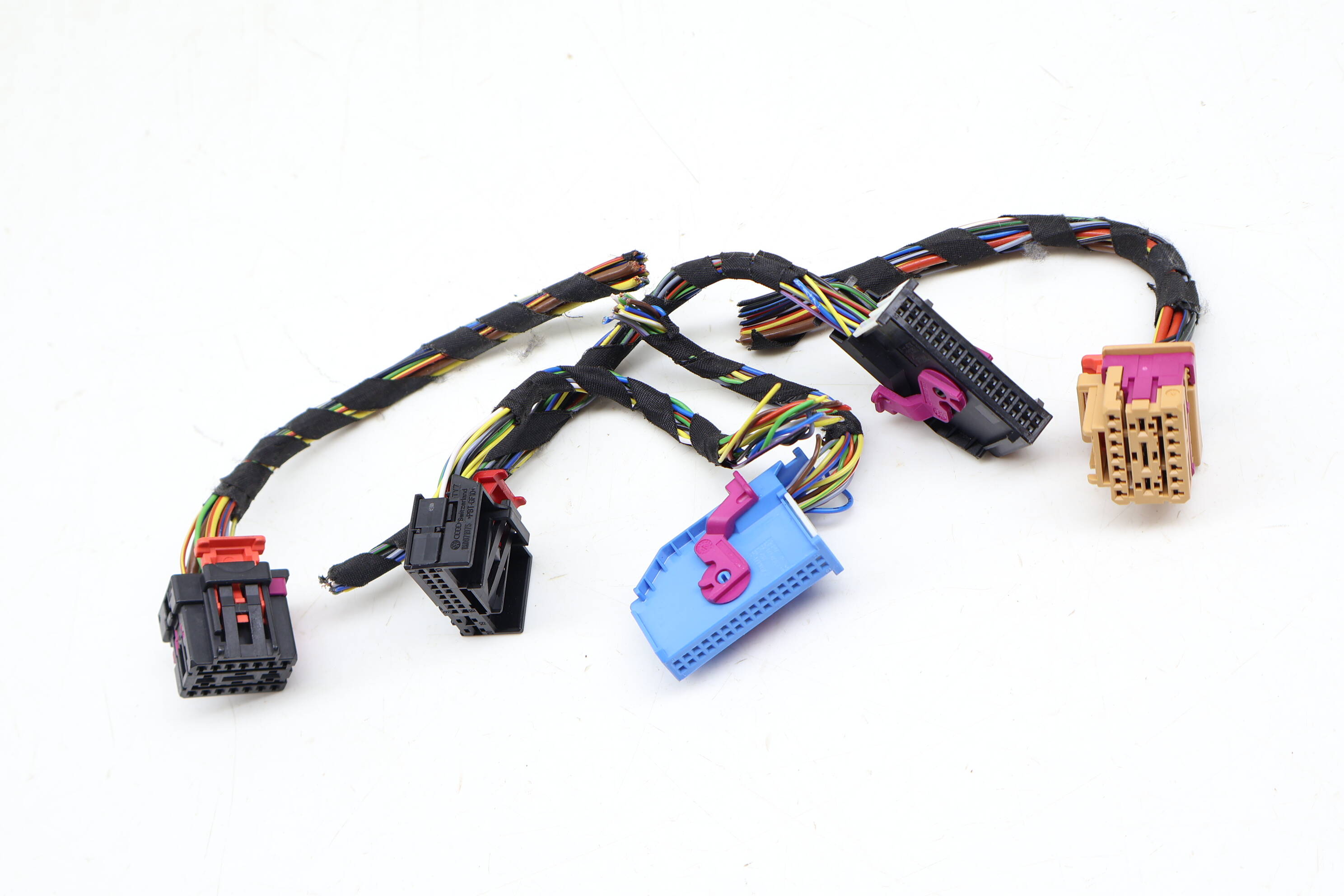 Comfort Module / Ccm / Bcm Wiring Connector Pigtail