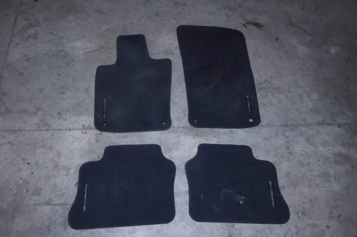 Carpet Floor Mat Set (Porsche) main product photo