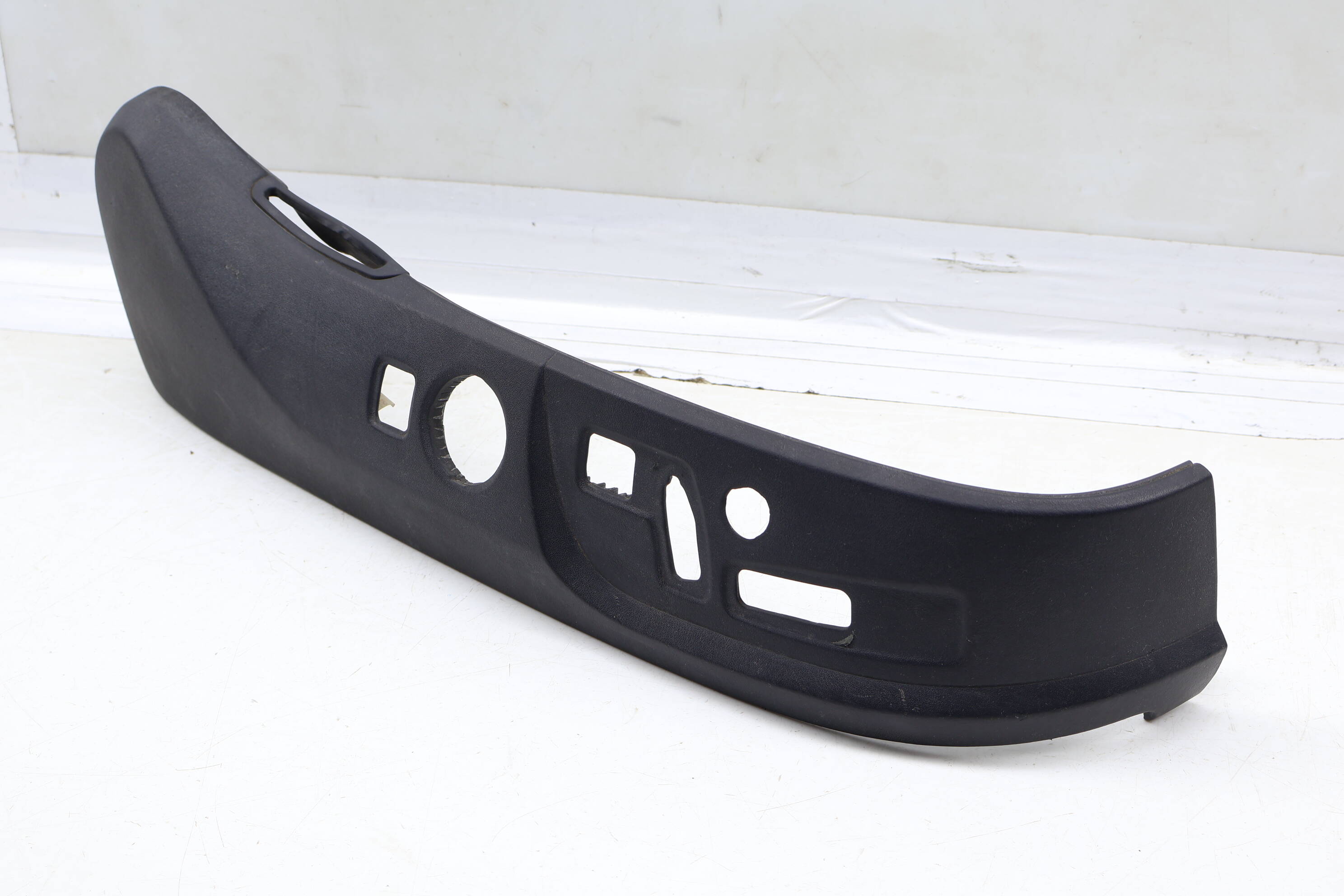 Outer Seat Switch Trim / Panel 4E0881326AE