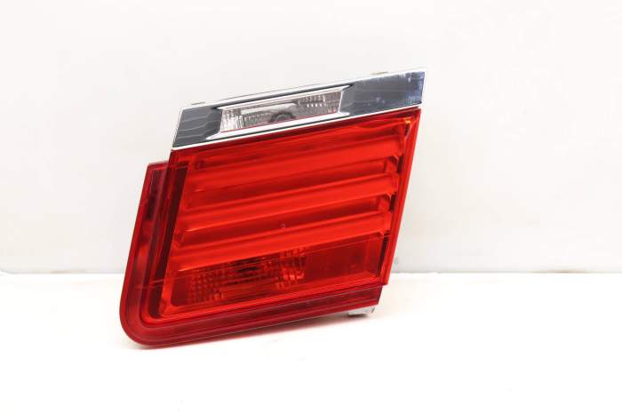 Inner Tail Light / Lamp 63217182206 main product photo