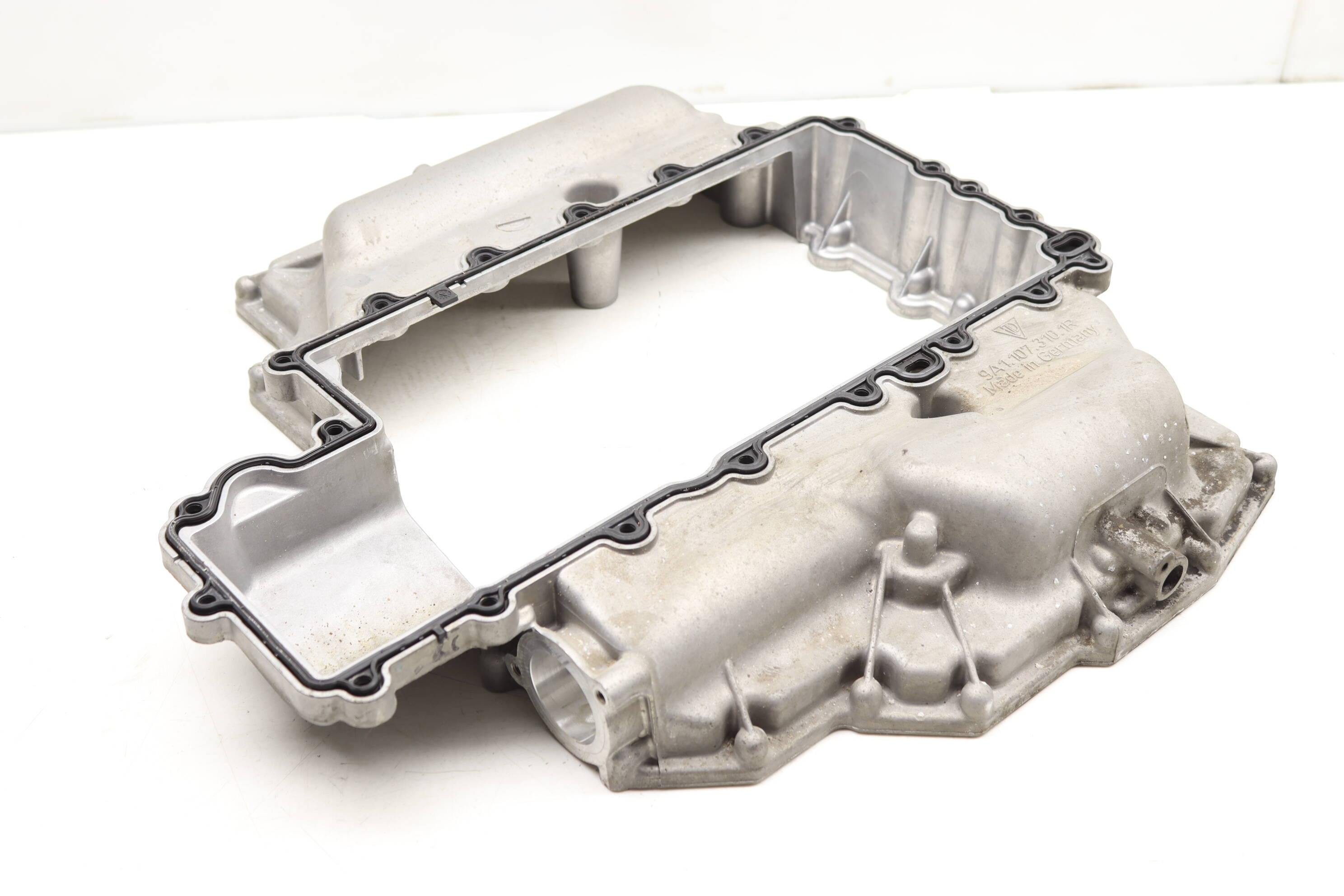 Engine Oil Pan / Sump (Upper) 9A110731001