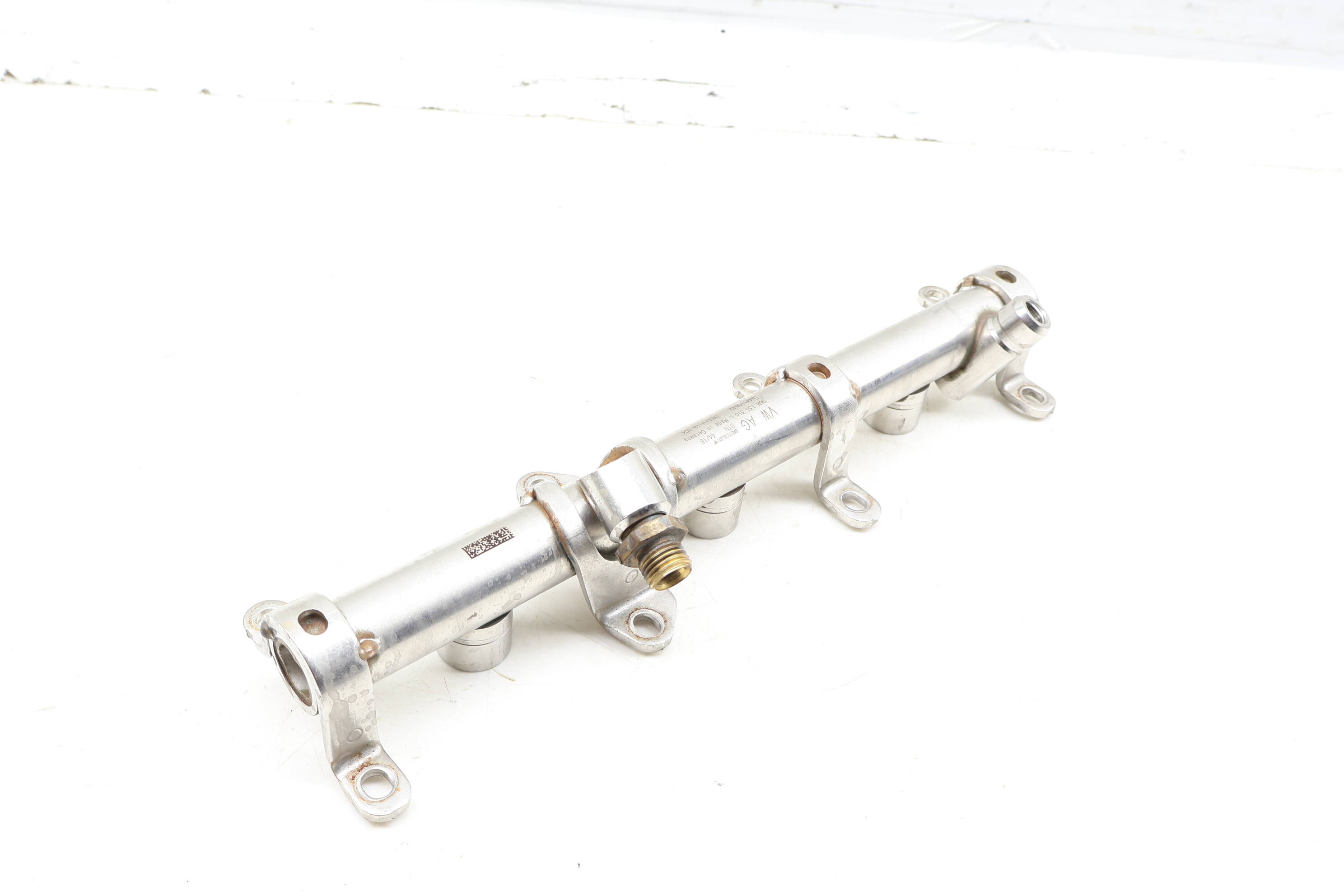 Fuel Rail 06M133316L 9A713331610