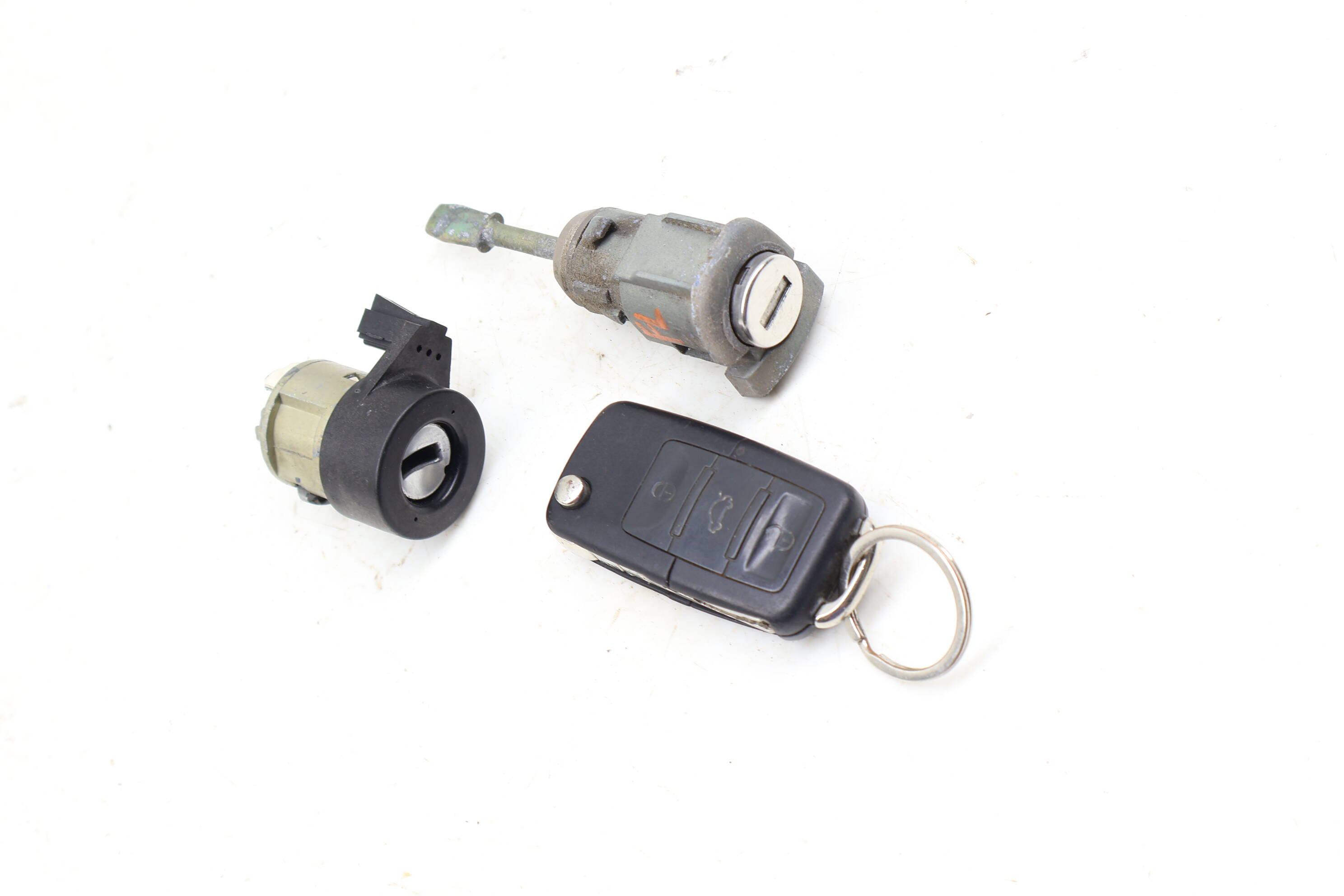 Ignition Lock Switch / Cylinder W/ Key 3B0905855G
