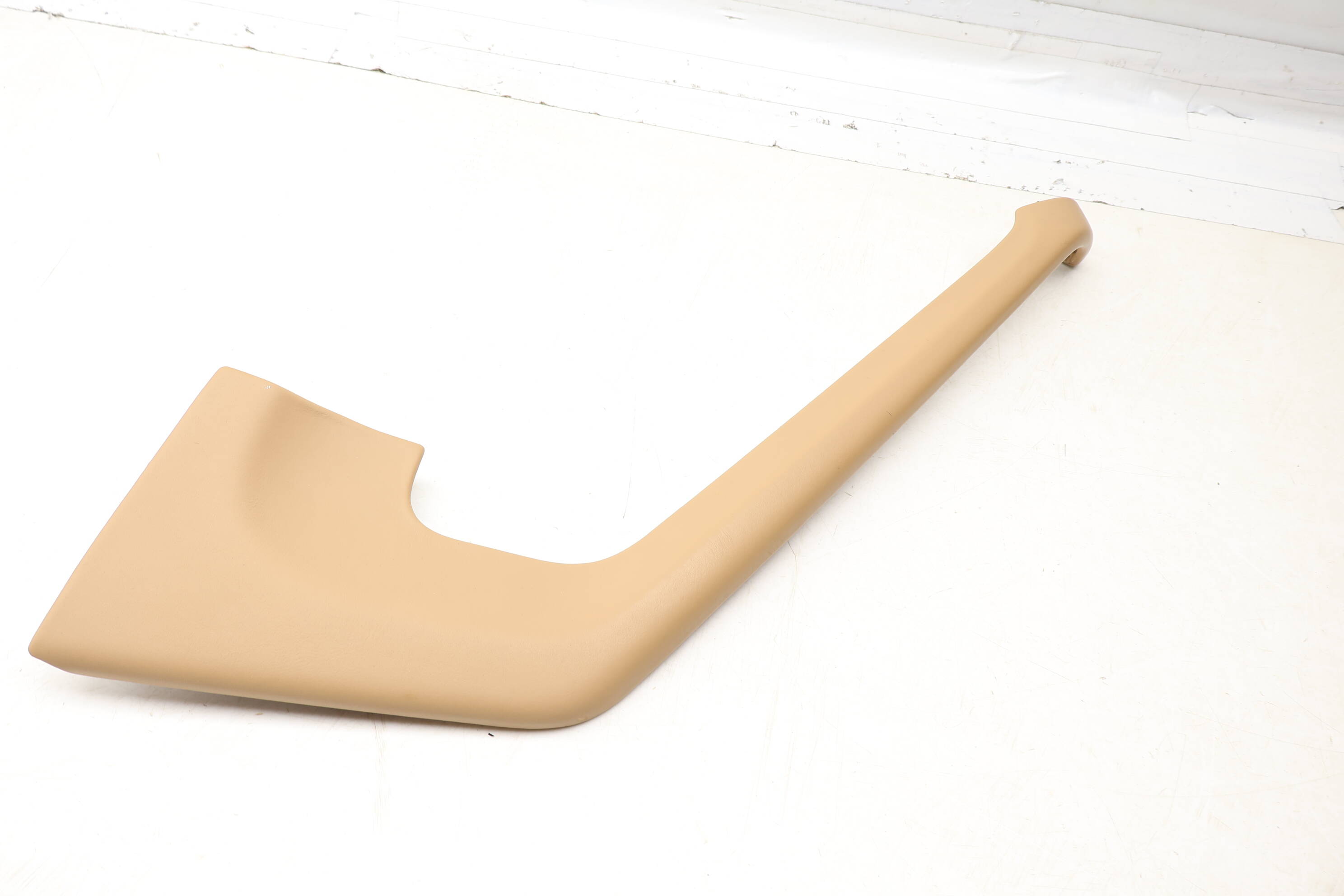 Center Console Trim 95B864366