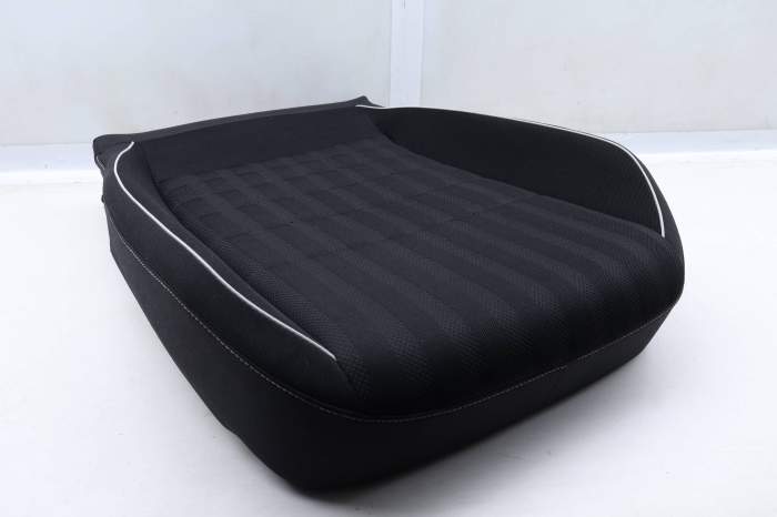 Lower Seat Bottom Cushion (Cloth) 17A881405J main product photo