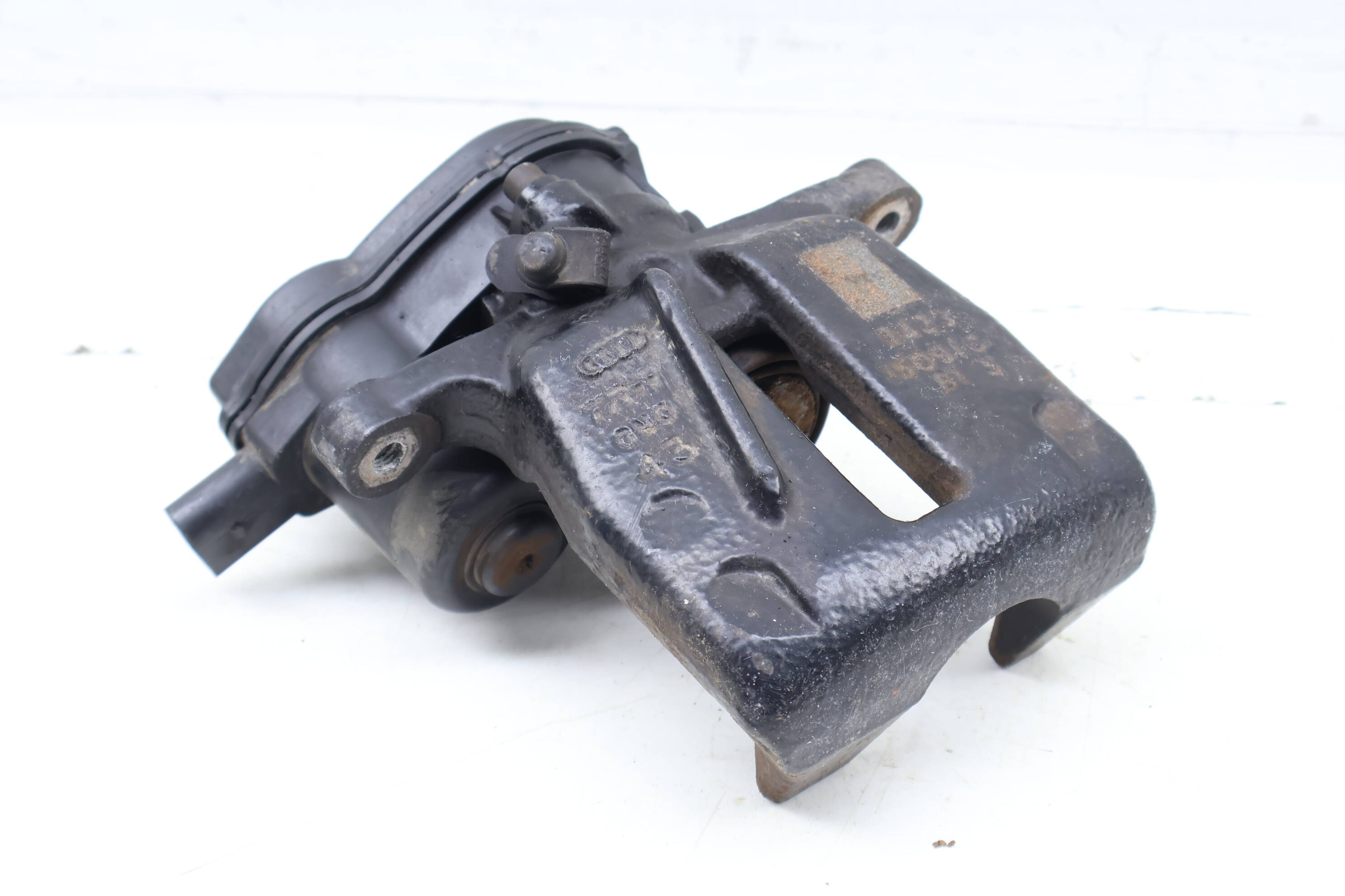 Brake Caliper / Motor 4G0615404C