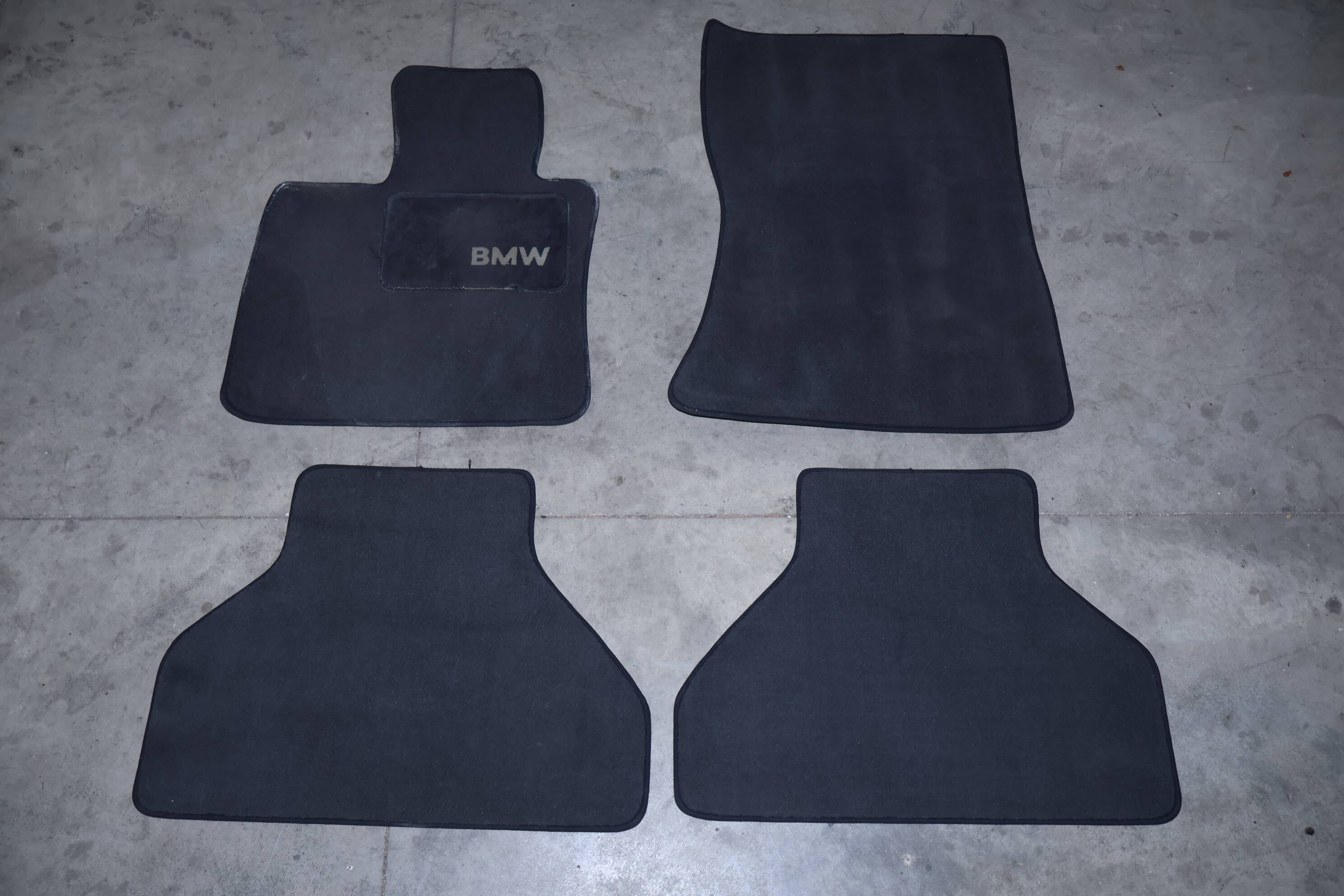 Carpet Floor Mat Set 82110439409