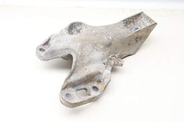 Engine / Motor Mount Bracket 22116852855 main product photo