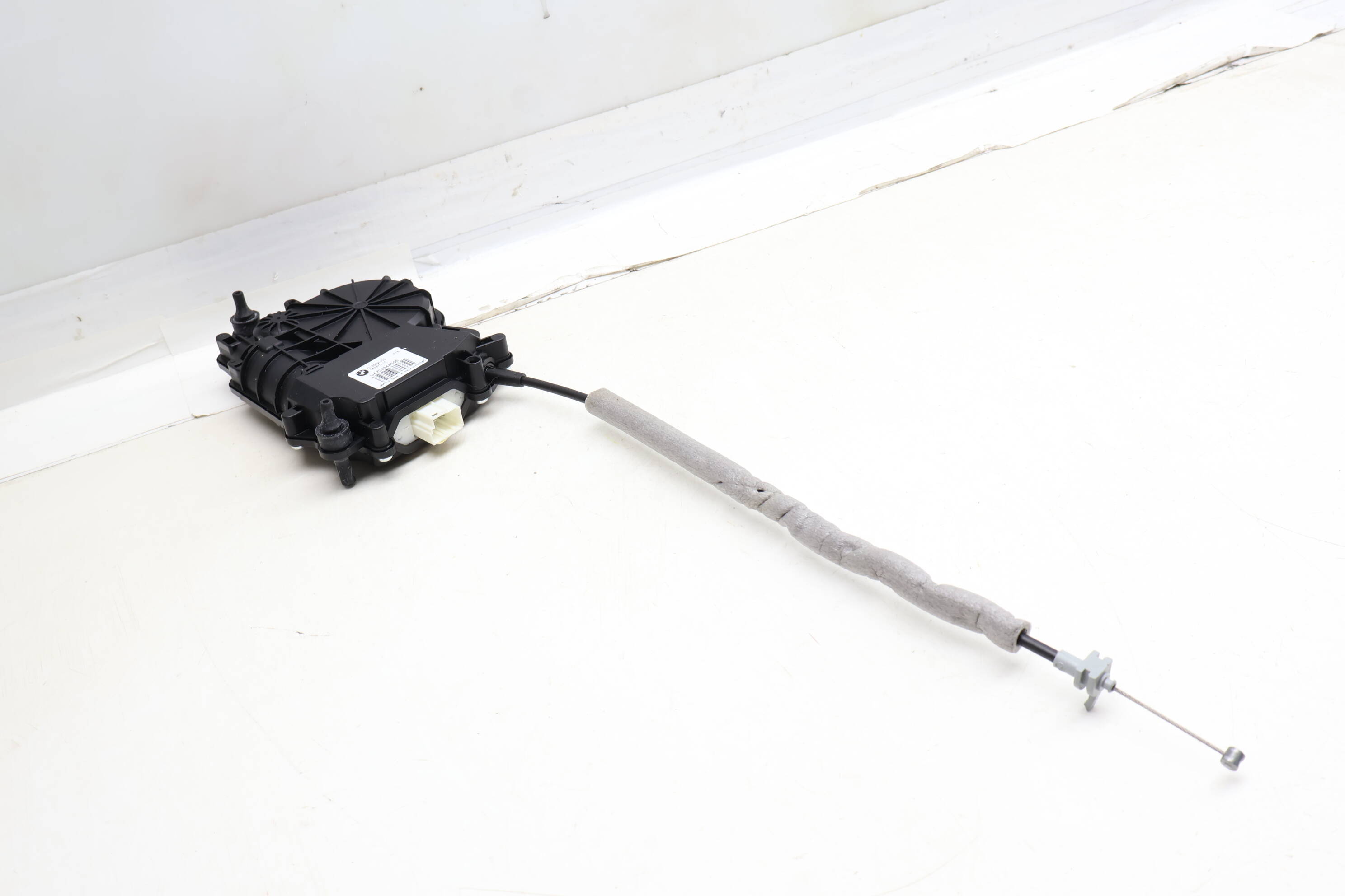 Hatch / Trunk Lid Latch Lock Actuator 51247303443