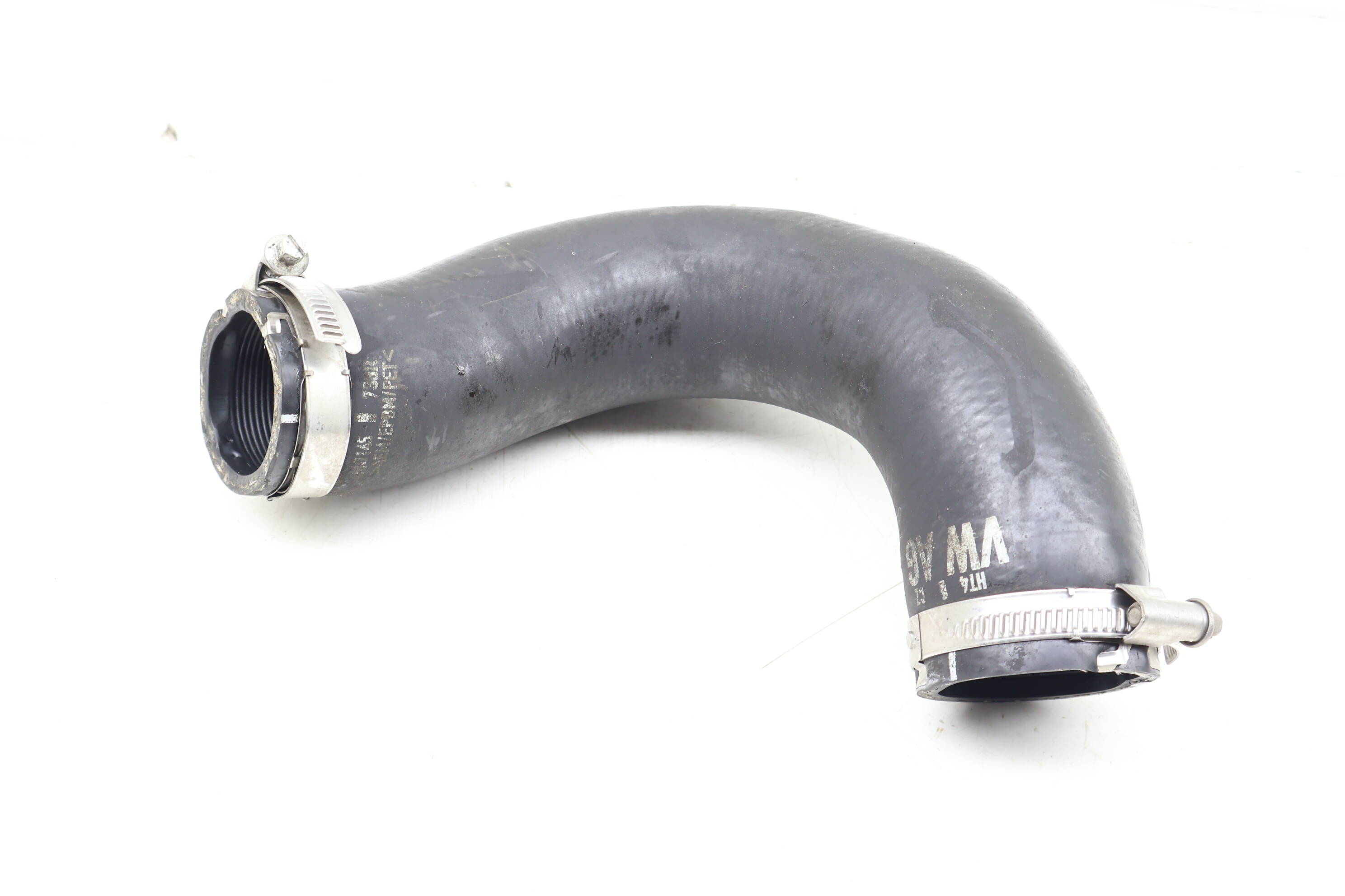 Turbo Intercooler Pressure Hose 4M0145738R