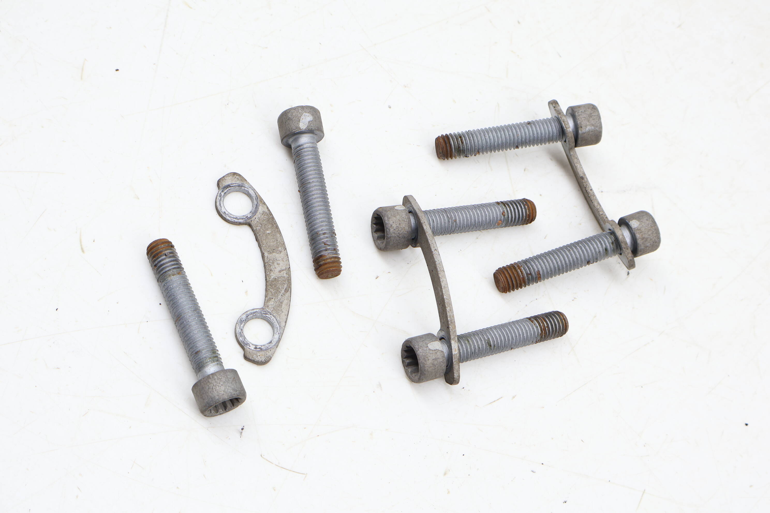 Cv Axle Bolt Set N90991102