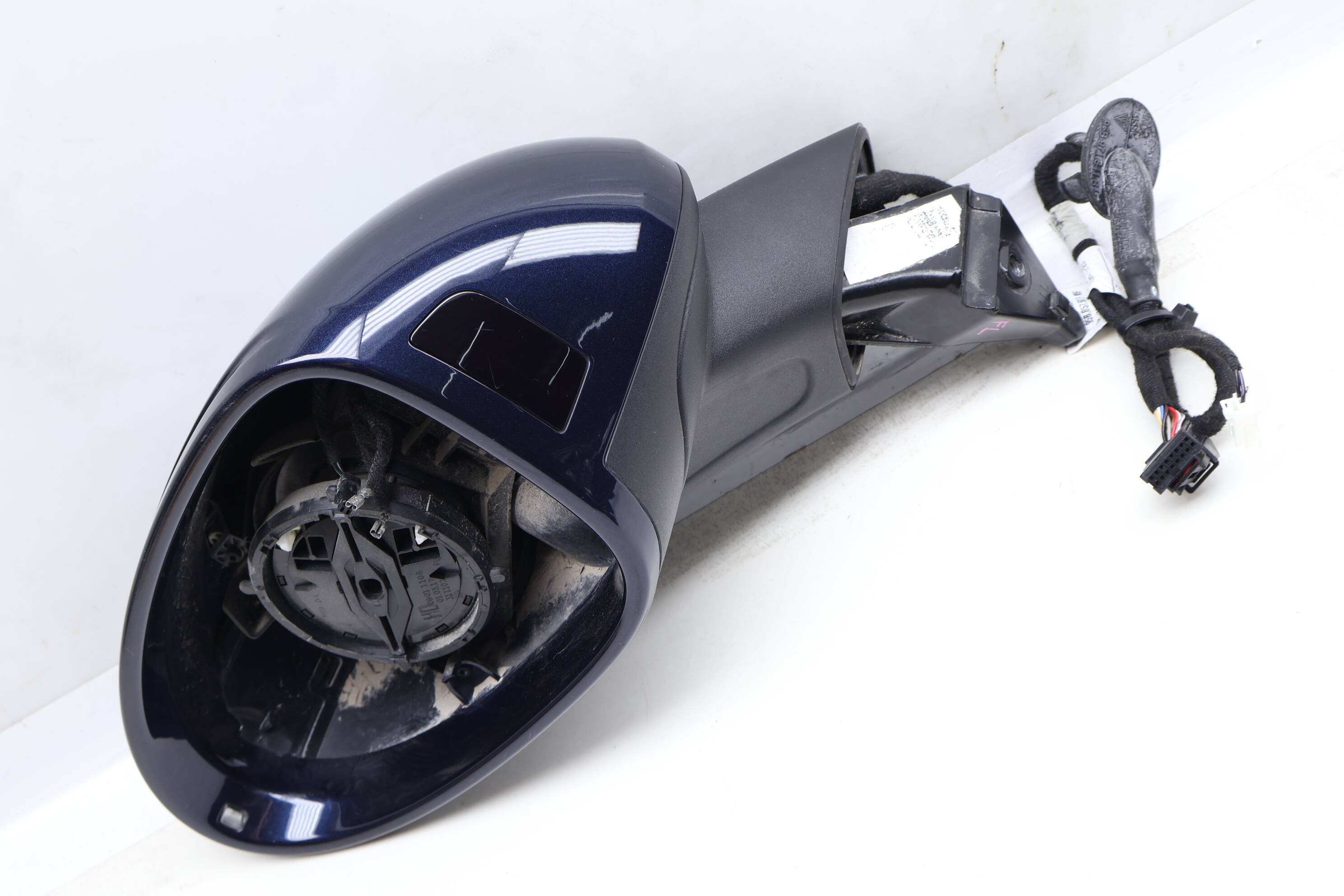 Side View Door Mirror W/ Lane Change Assist 95B857527A