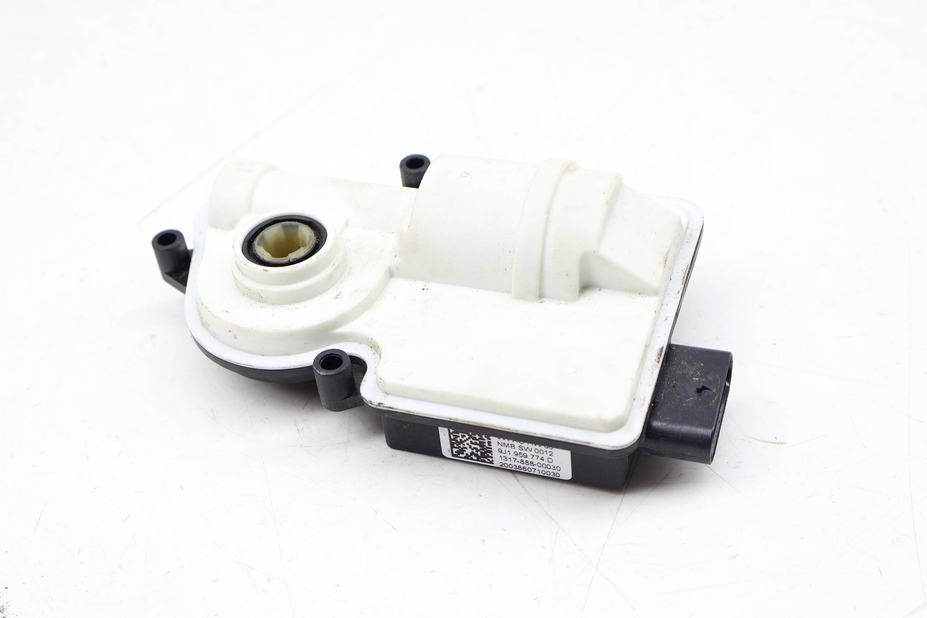 Charging Door Actuator 9J1959774D