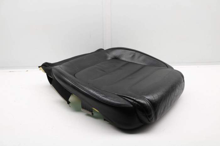 Lower Seat Bottom Cushion 7P6881406EQ main product photo