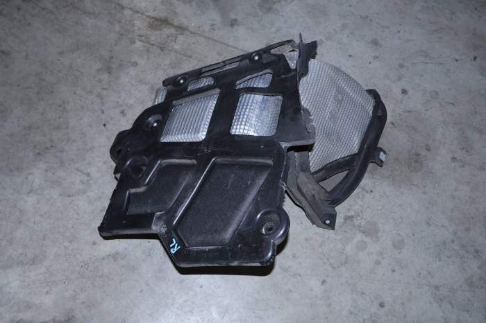 Bumper Mount Bracket 97050563104 main product photo