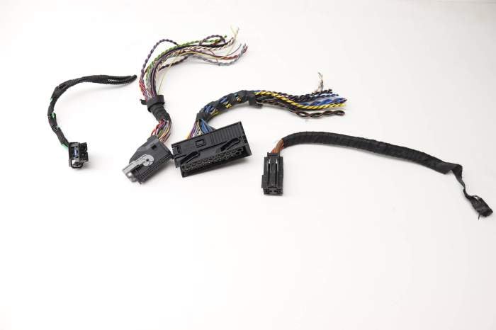 B&O Amplifier / Amp Wiring Harness Connector main product photo