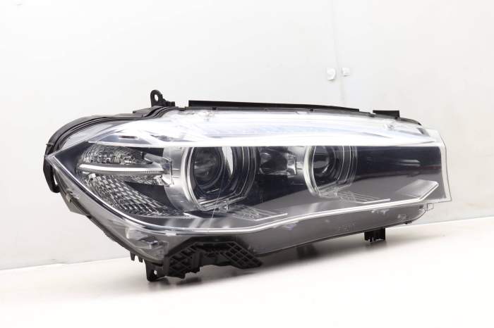Adaptive Ahl Xenon Headlight / Headlamp 7460618 main product photo