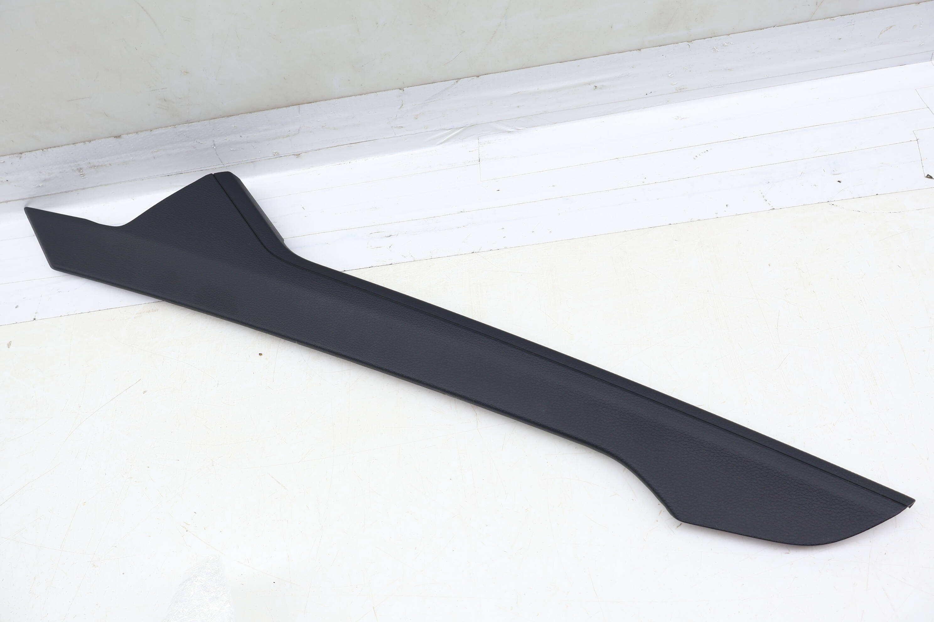 Center Console Trim Panel 8W1863305B