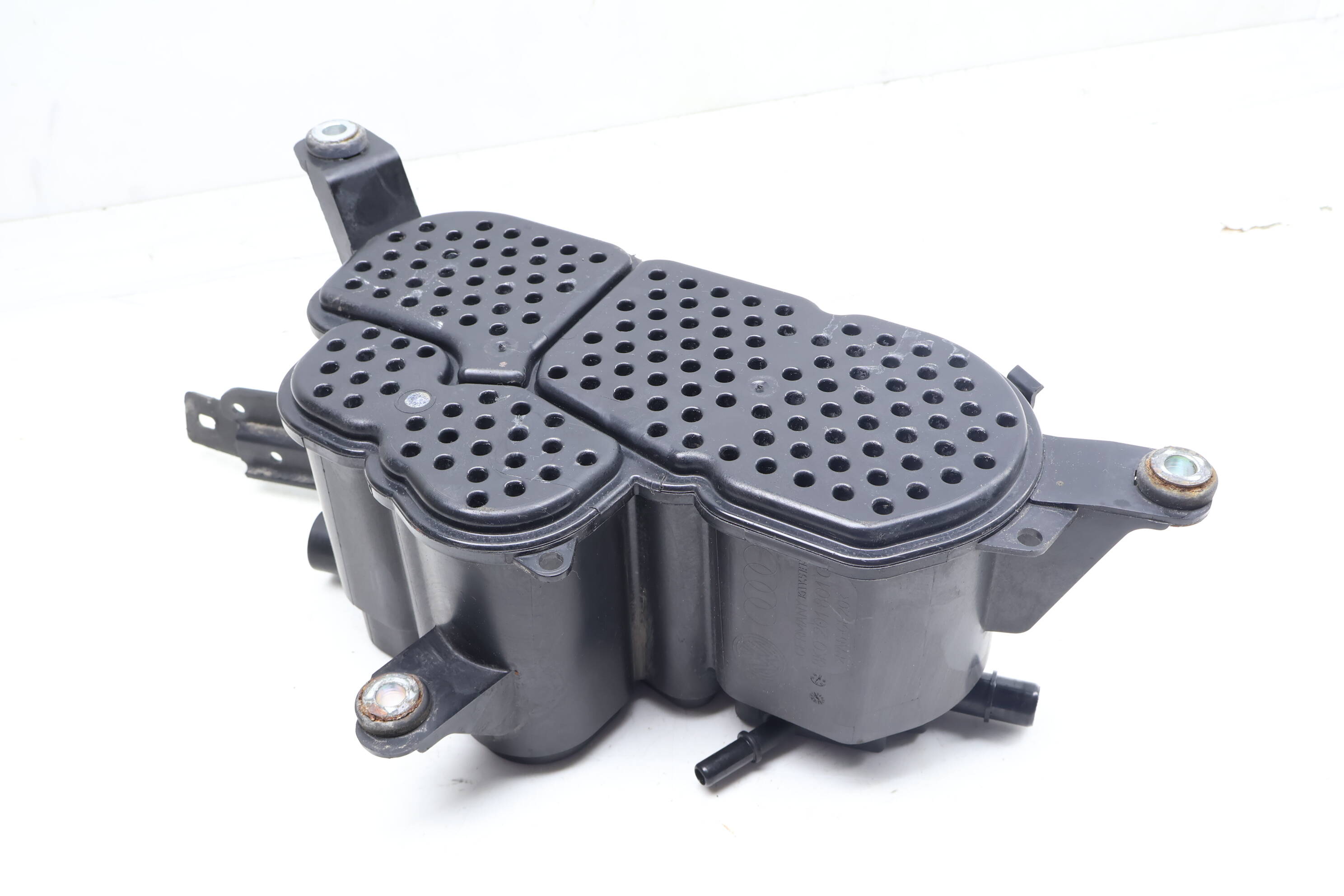 Fuel Evap Charcoal Canister 8K0201801C