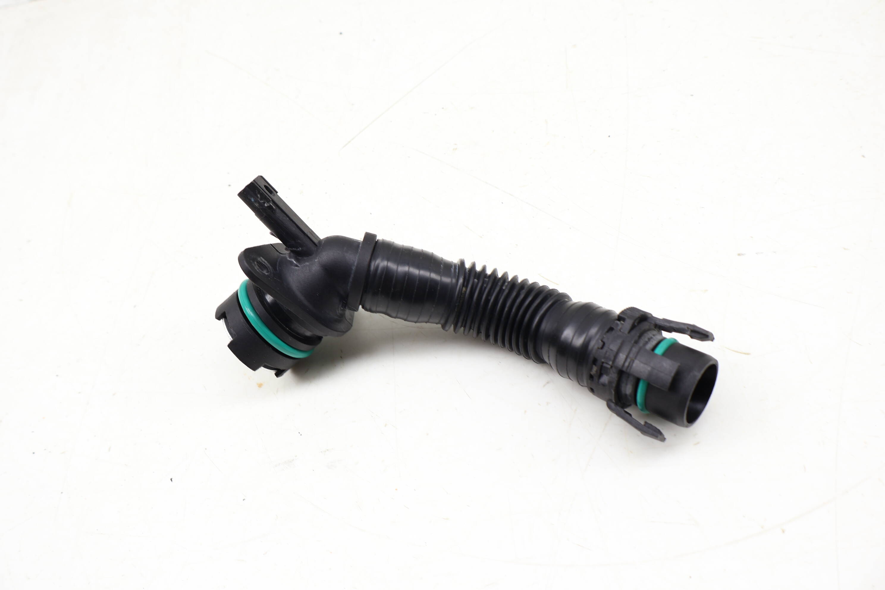 Crankcase Breather Hose / Vent Tube 11127584128