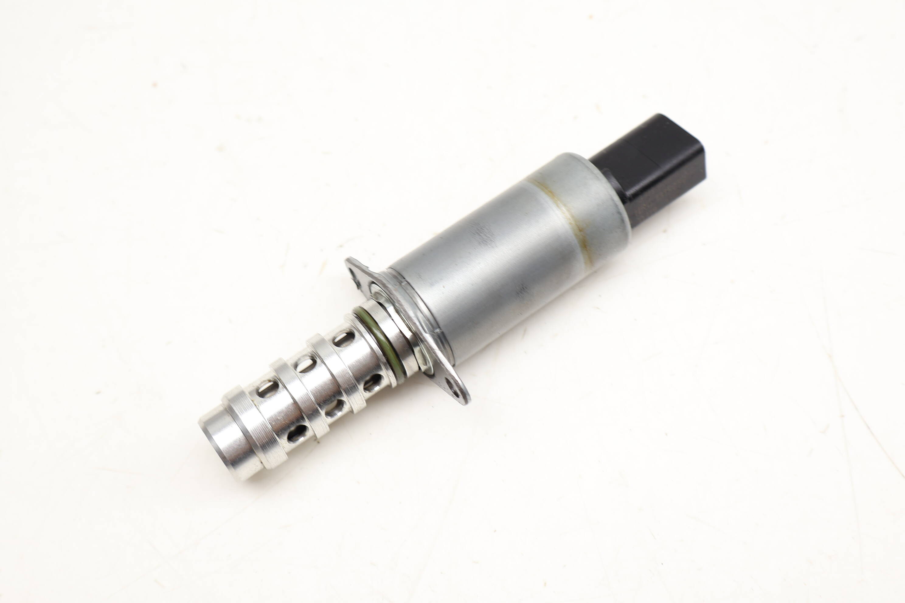 Cam / Camshaft Valve Solenoid 03H906455