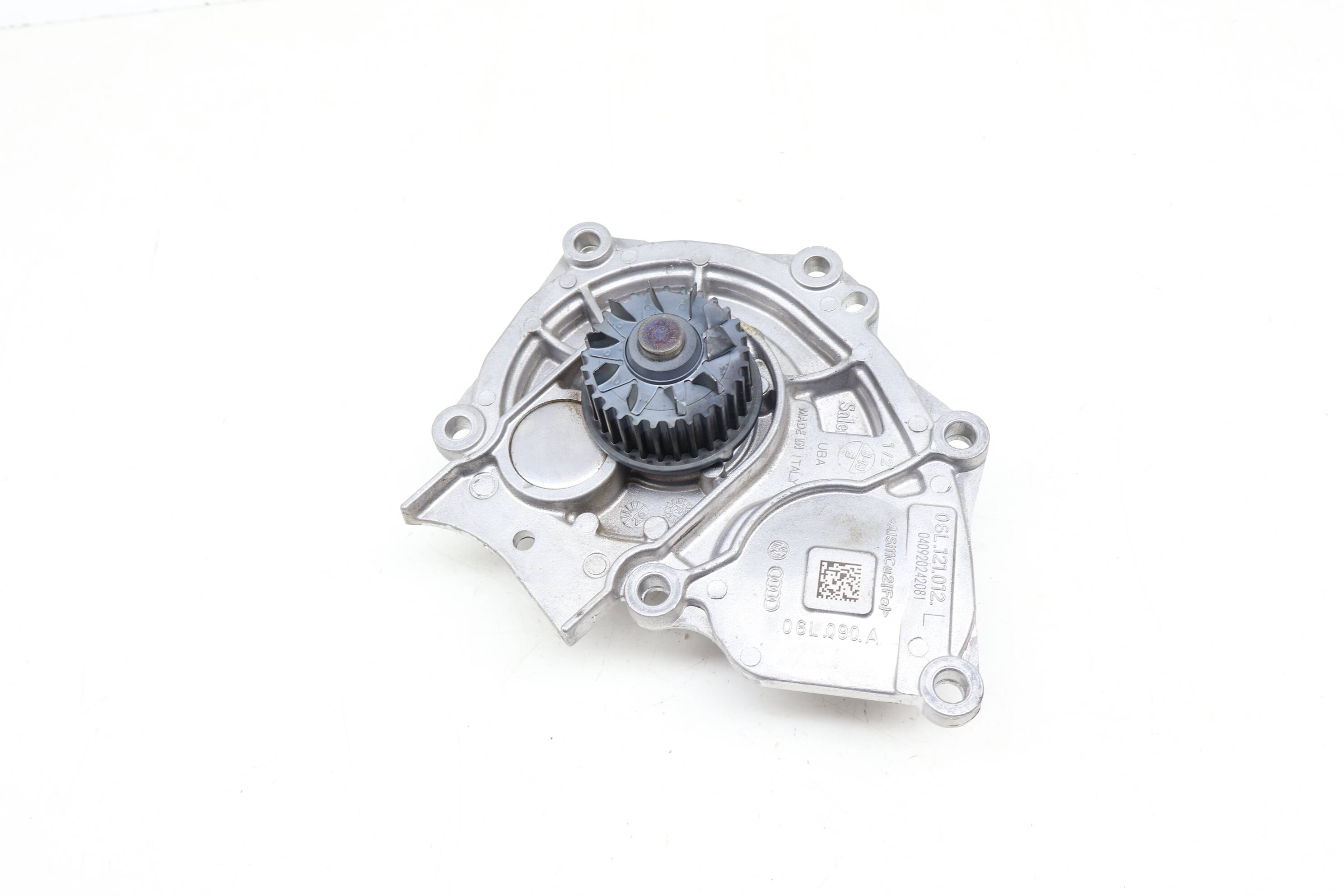 Coolant / Water Pump 06L121012L