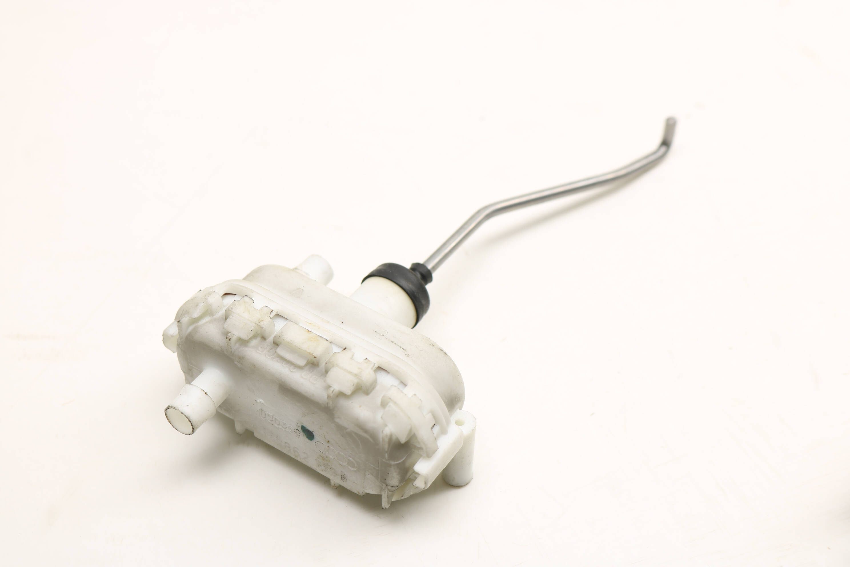 Trunk Lock Actuator 4A0862153B