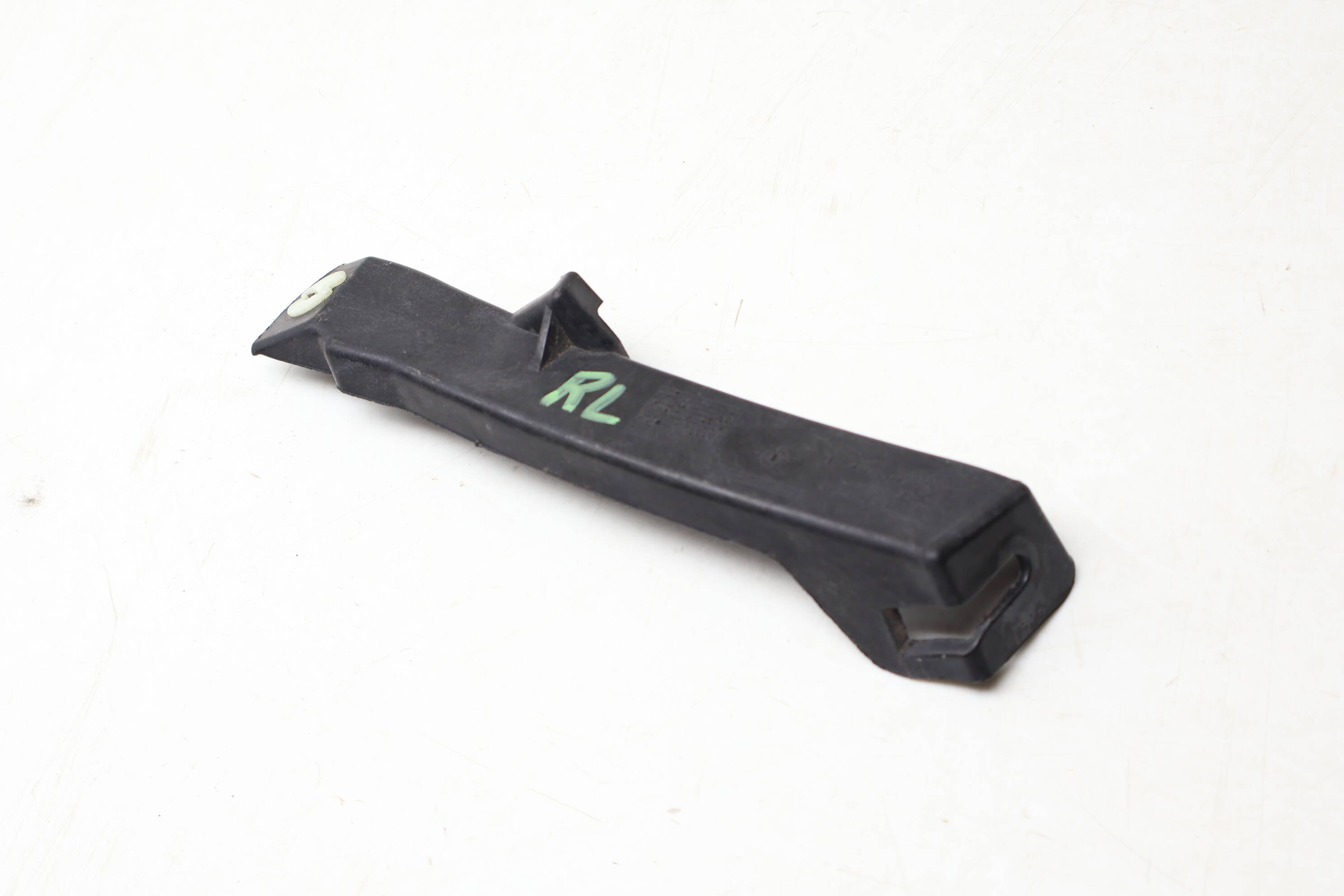 Bumper Mount / Bracket 7P5807045 95850504500