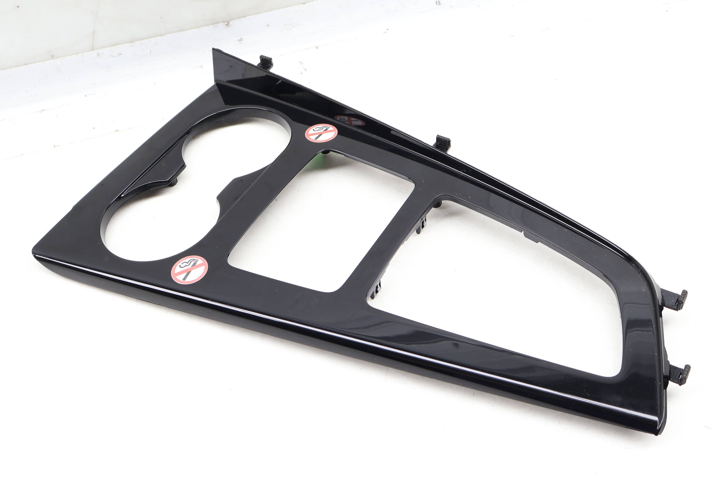 Center Console / Shifter Trim 8W1864241F